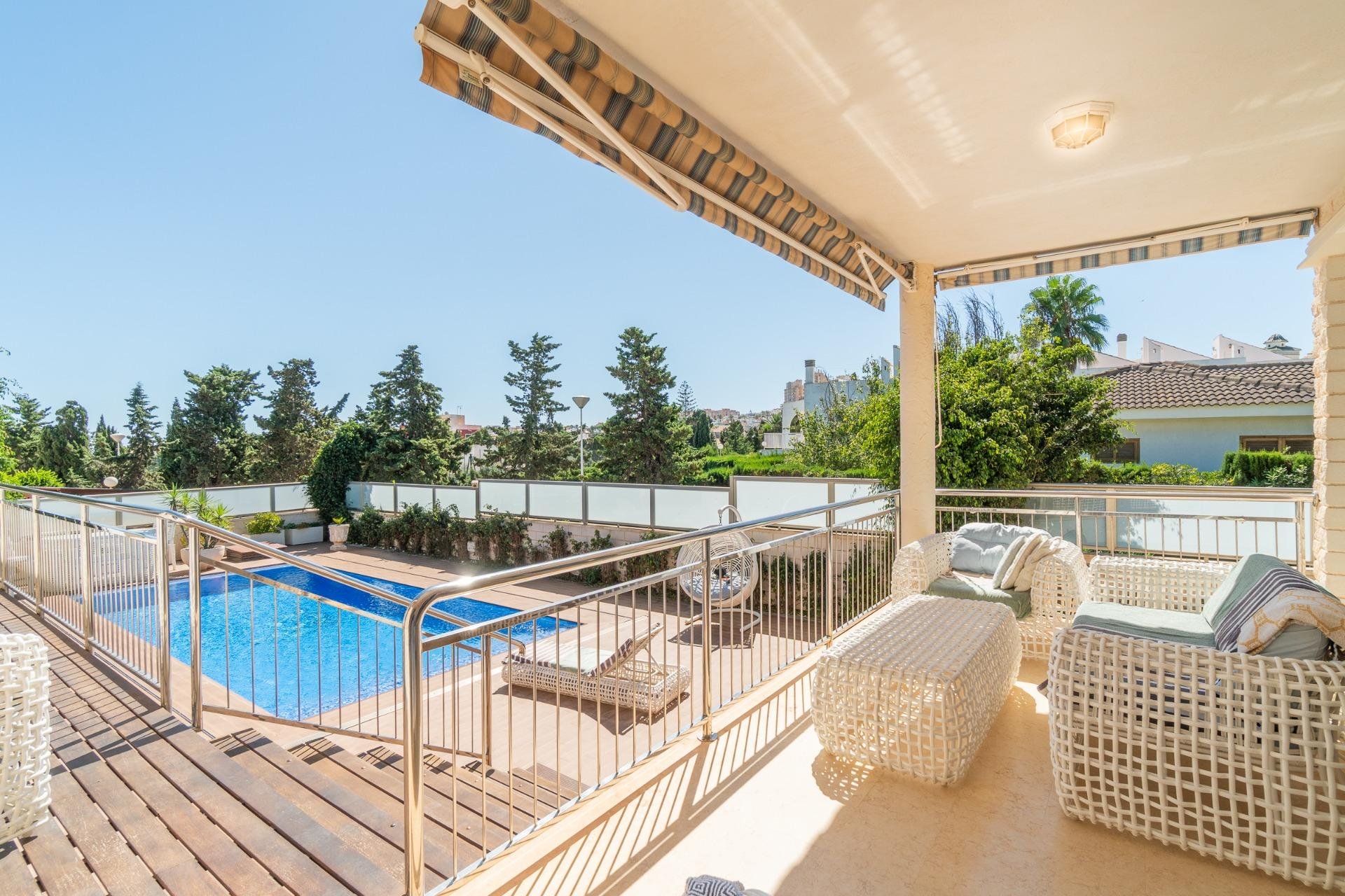 Resale - Villa -
Torrevieja - La Mata