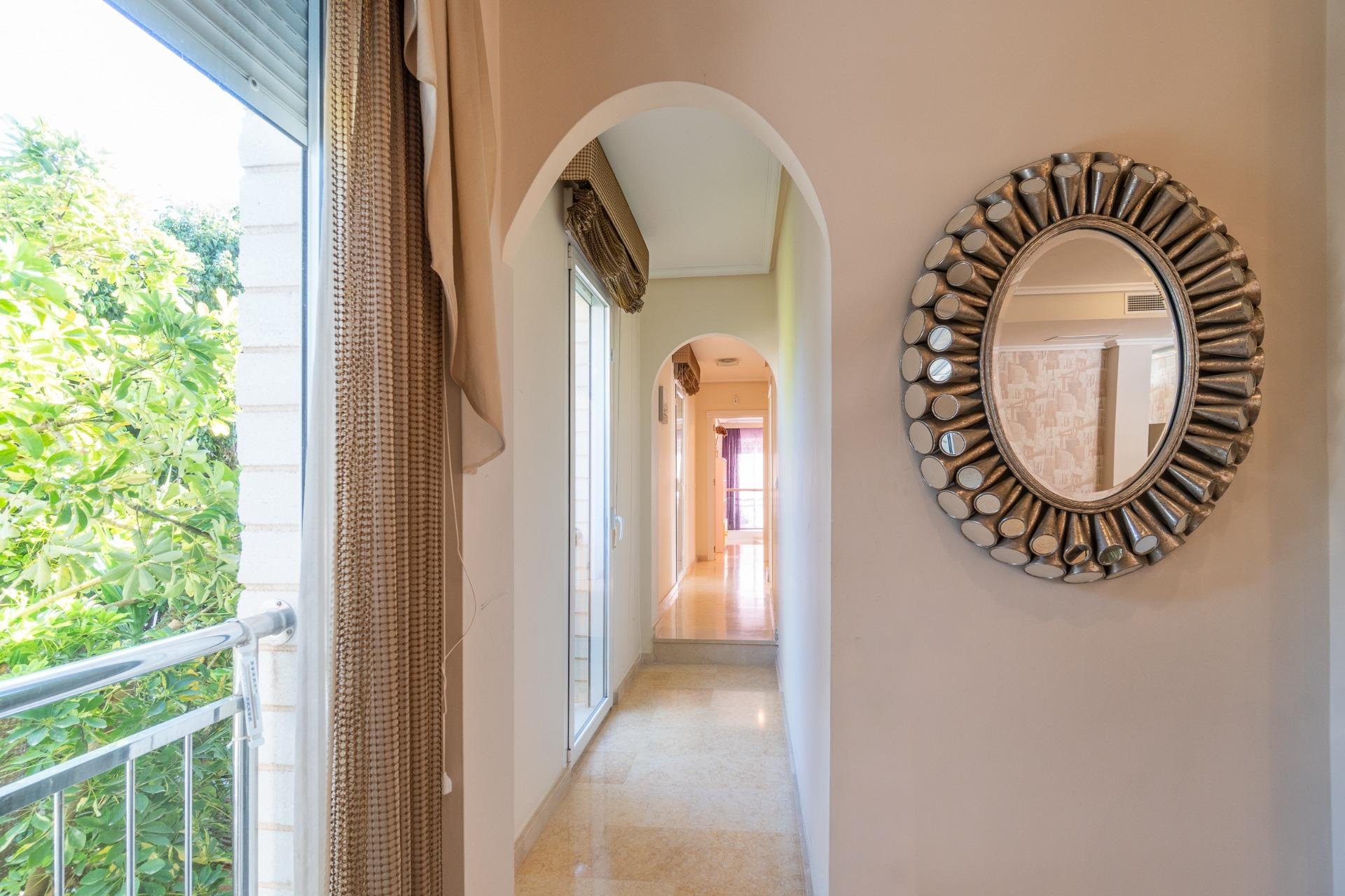 Resale - Villa -
Torrevieja - La Mata