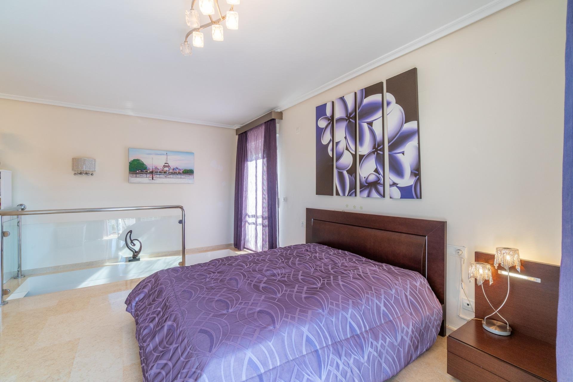Resale - Villa -
Torrevieja - La Mata
