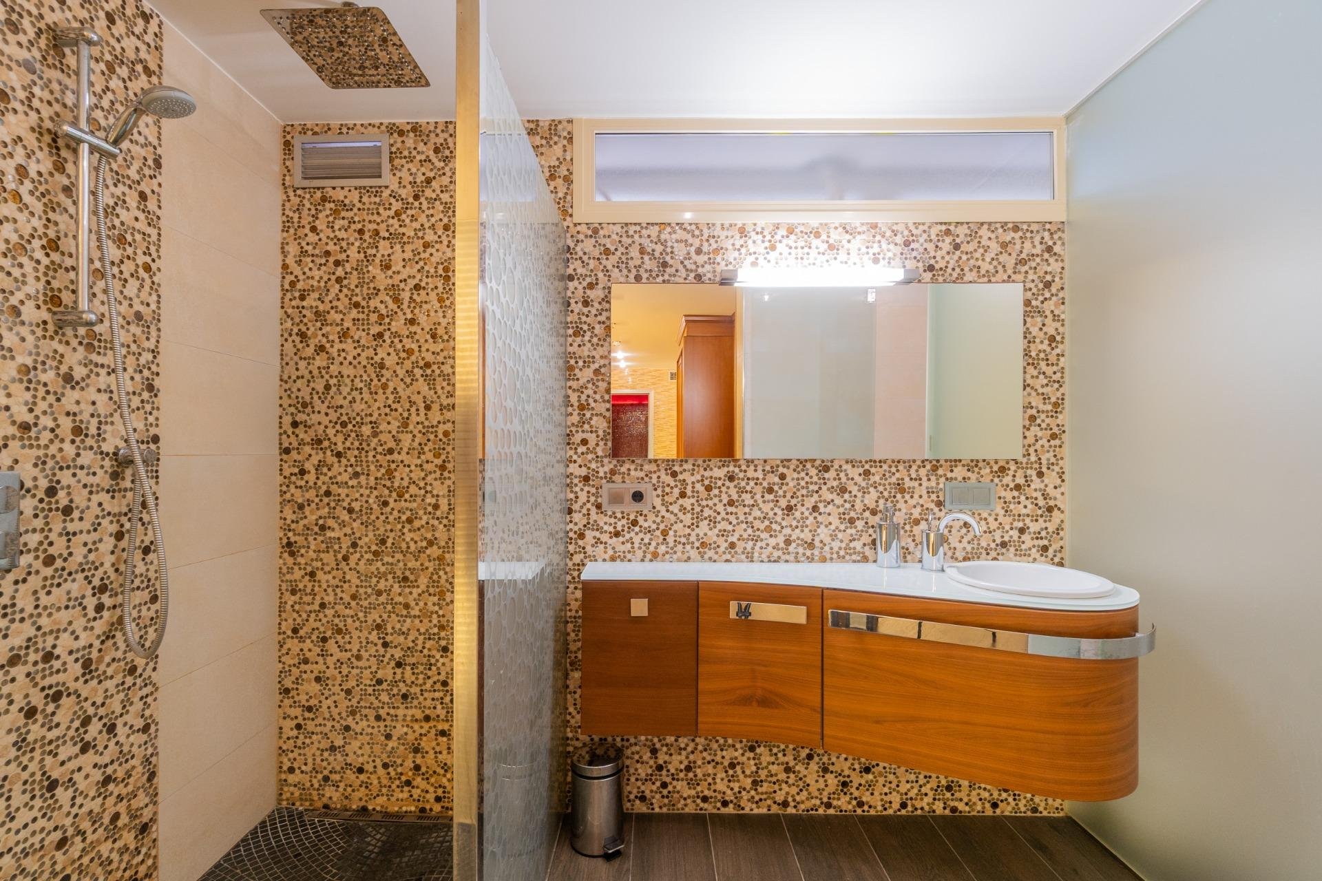 Resale - Villa -
Torrevieja - La Mata
