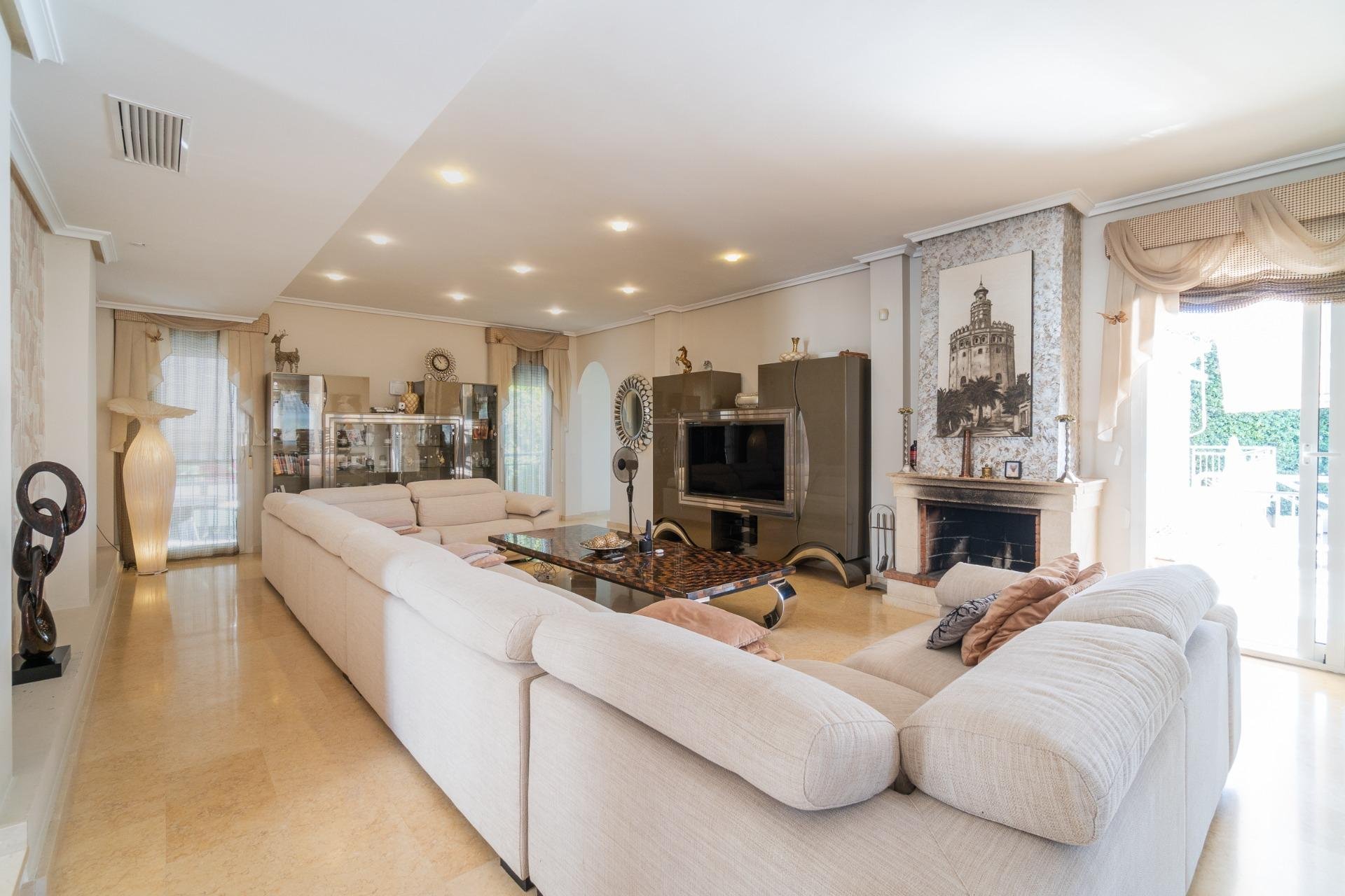 Resale - Villa -
Torrevieja - La Mata