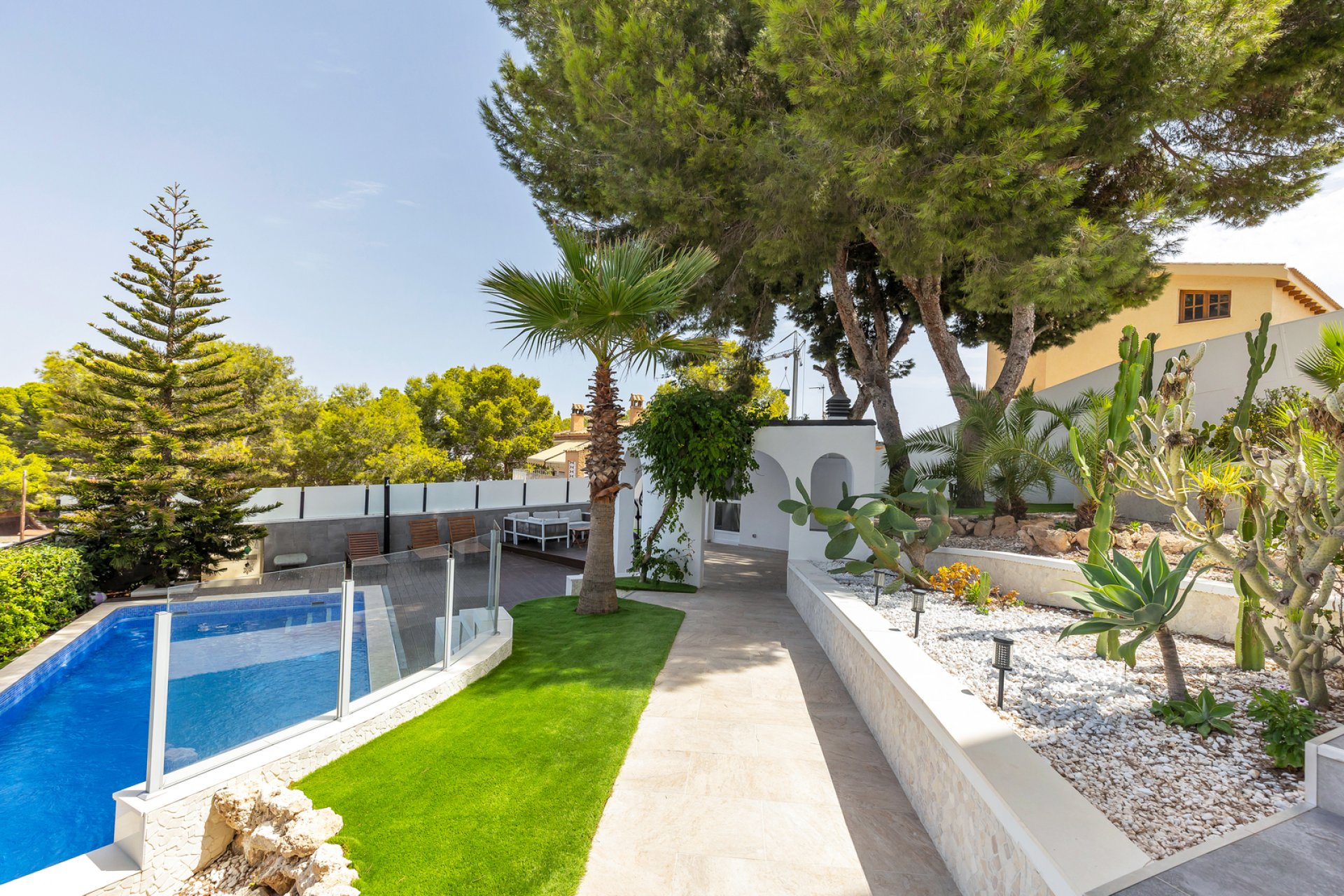 Resale - Villa -
Torrevieja - Los Balcones - Los Altos del Edén