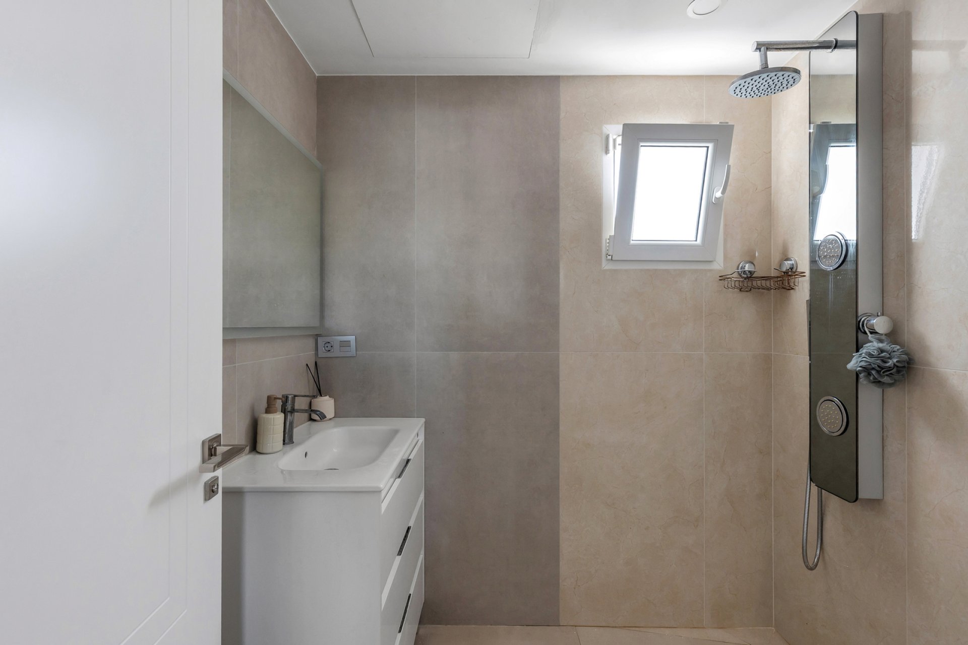 Resale - Villa -
Torrevieja - Los Balcones - Los Altos del Edén
