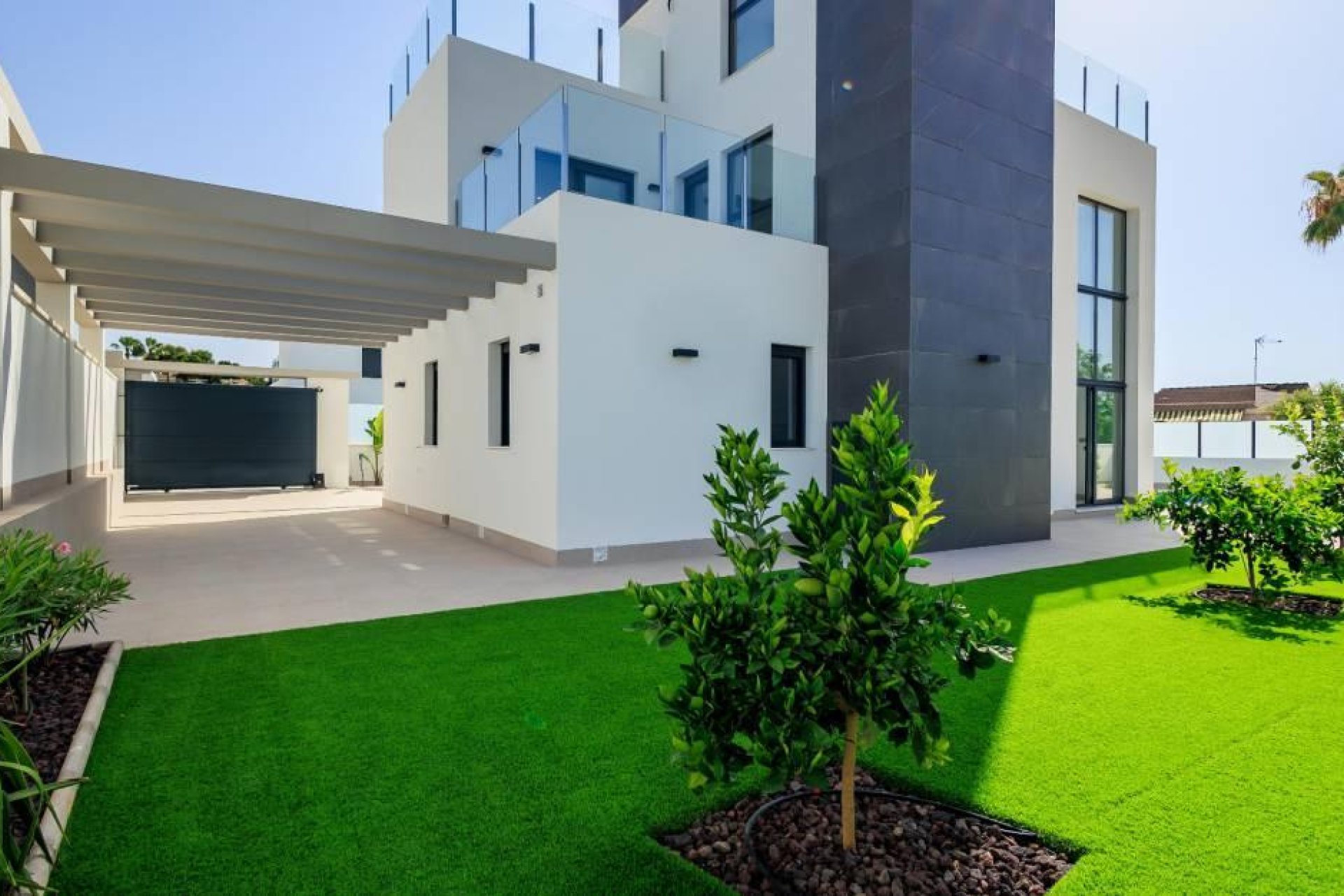 Resale - Villa -
Torrevieja - Los Balcones - Los Altos del Edén