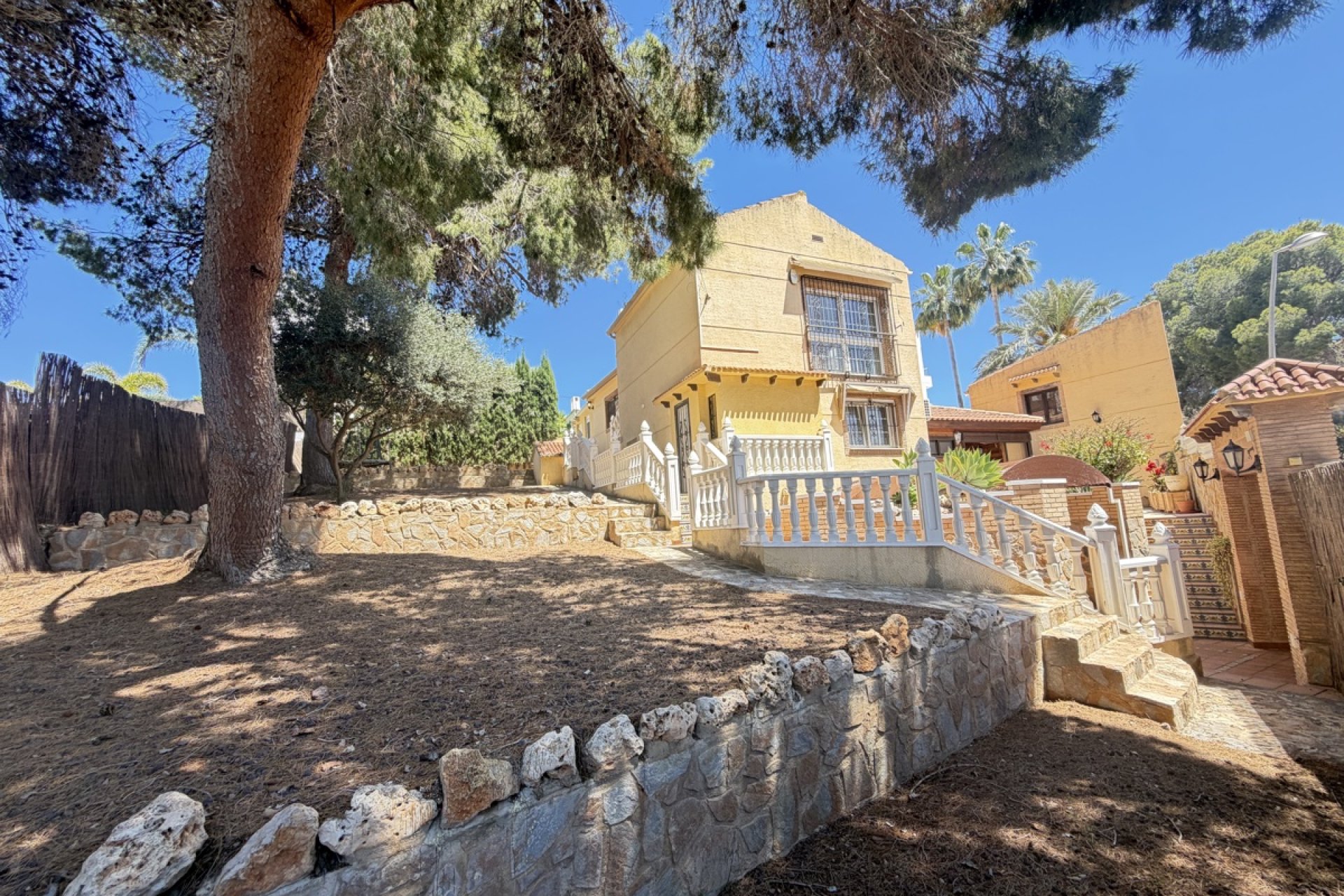 Resale - Villa -
Torrevieja - Los Balcones