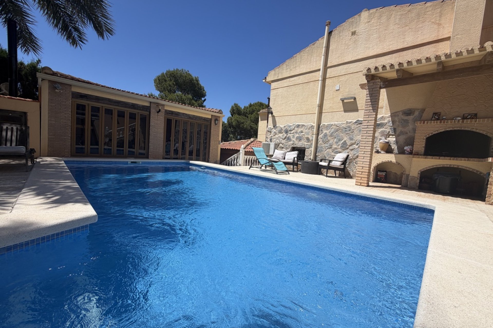 Resale - Villa -
Torrevieja - Los Balcones
