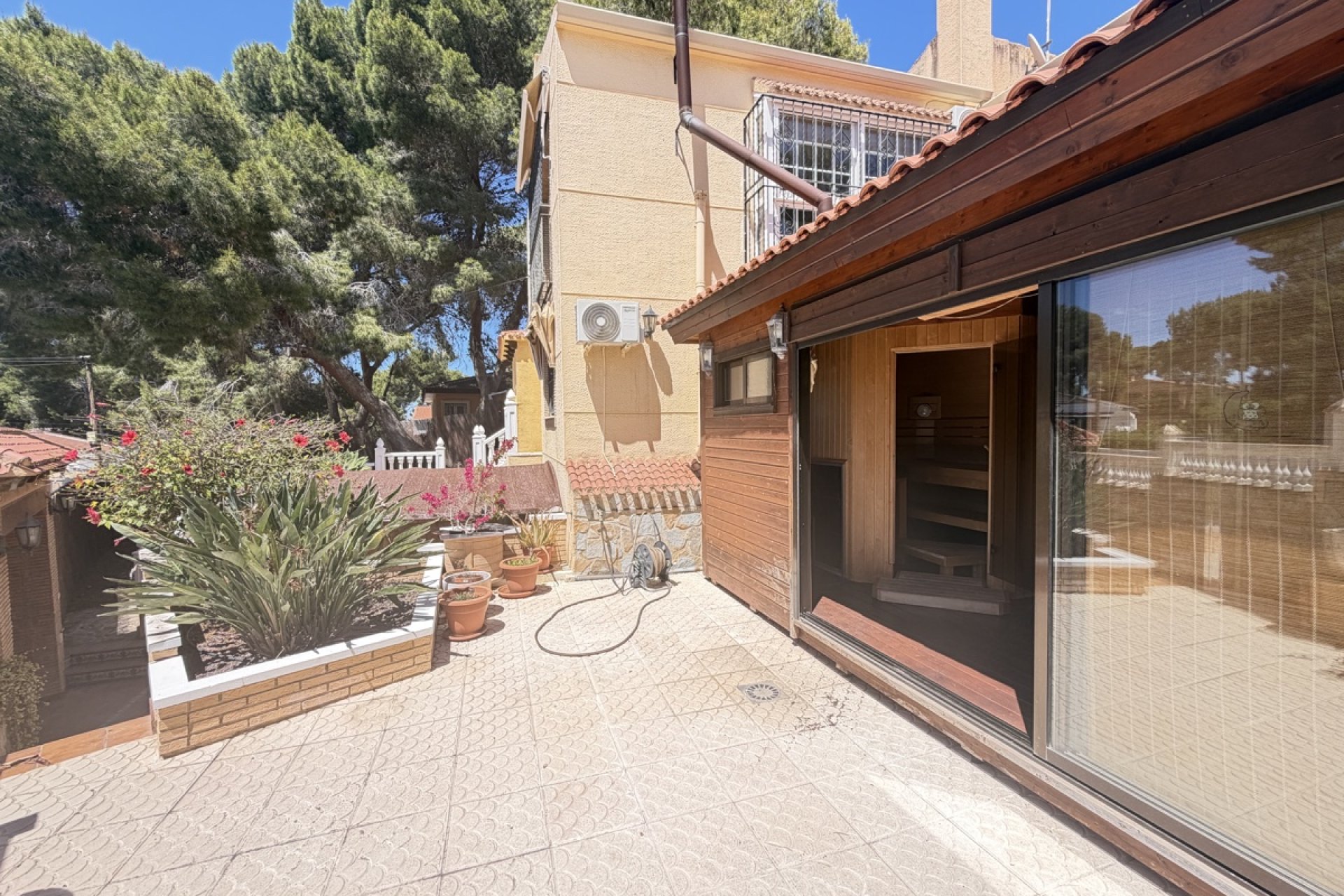 Resale - Villa -
Torrevieja - Los Balcones