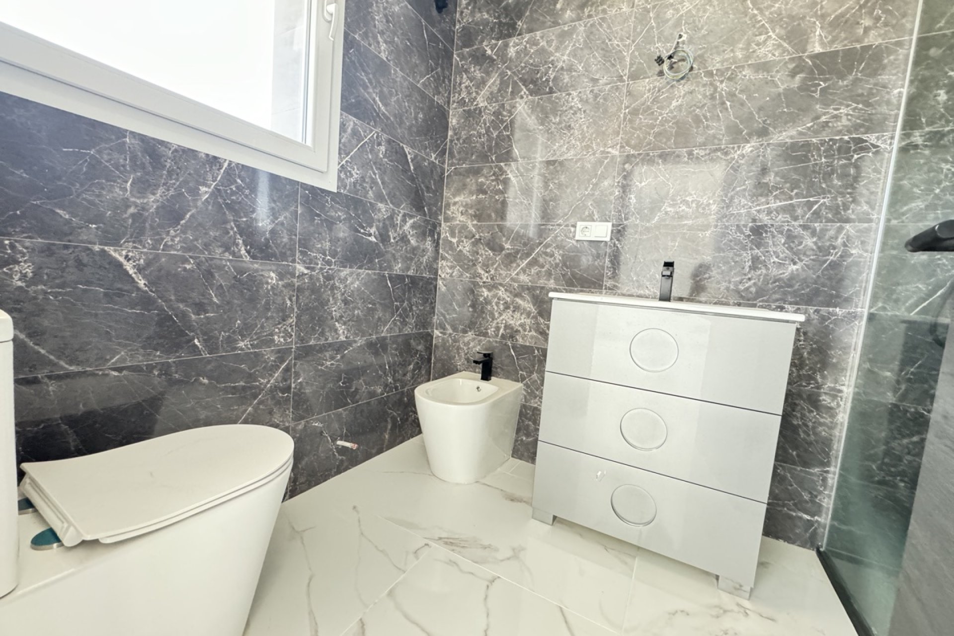 Resale - Villa -
Torrevieja - Los Balcones