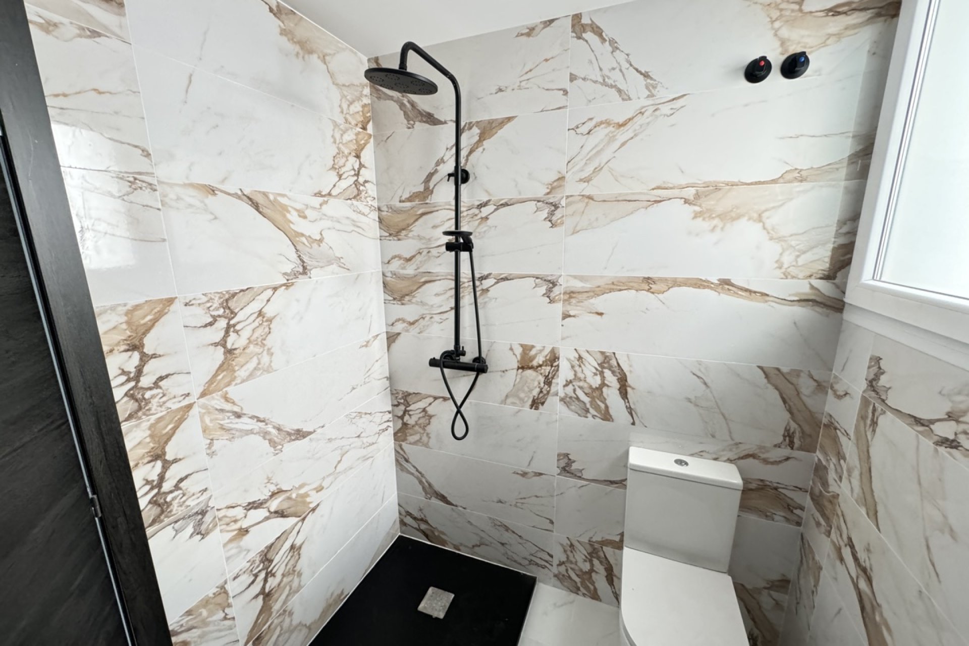 Resale - Villa -
Torrevieja - Los Balcones