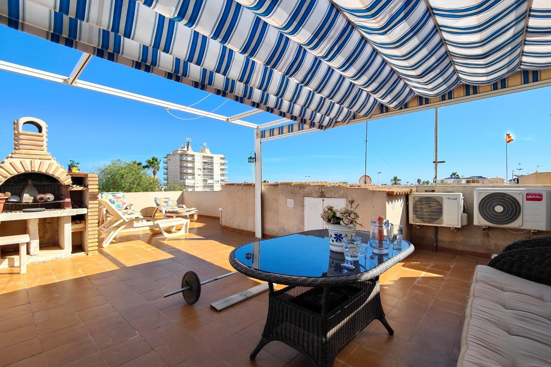 Resale - Villa -
Torrevieja - Los Frutales