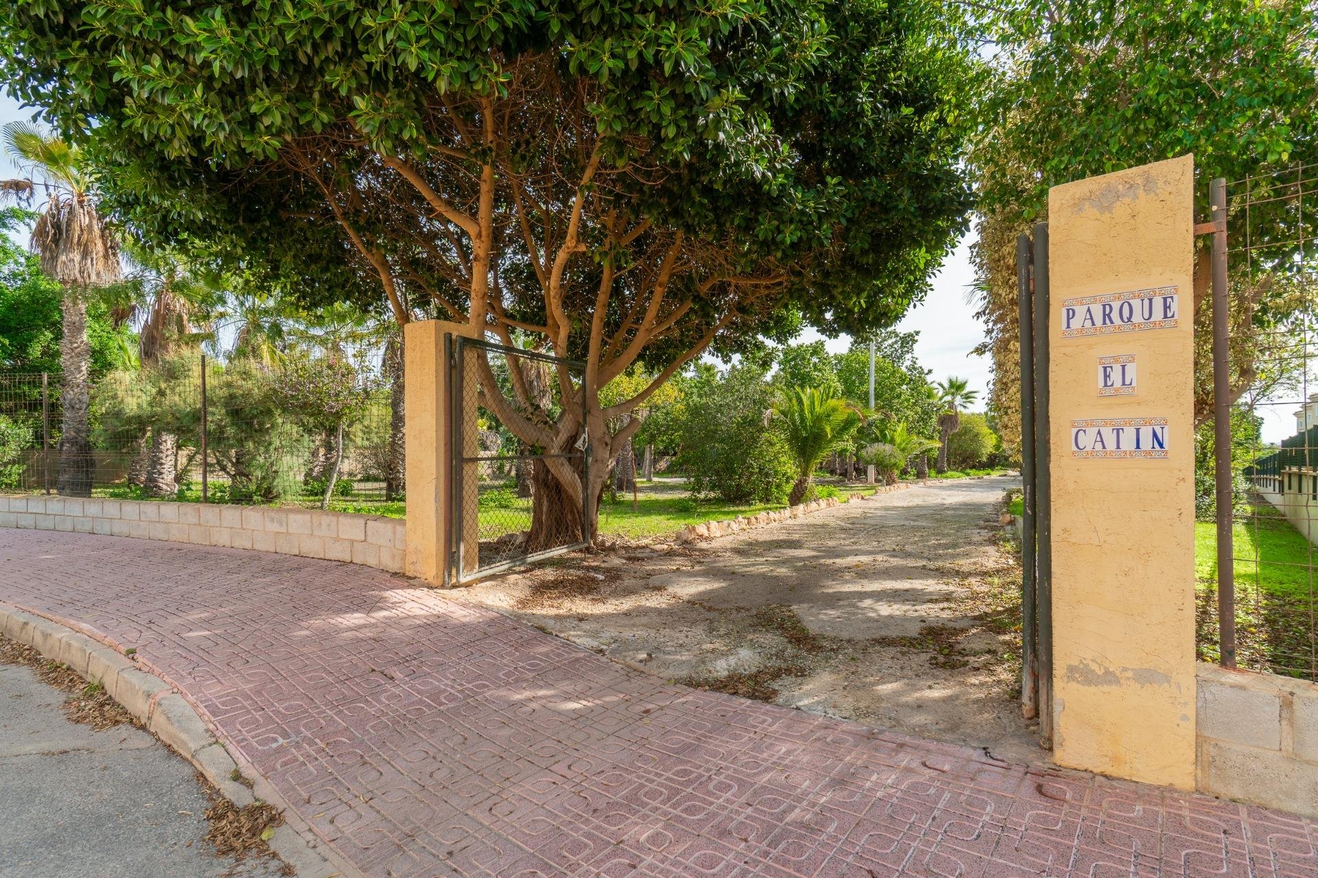 Resale - Villa -
Torrevieja - Orihuela costa