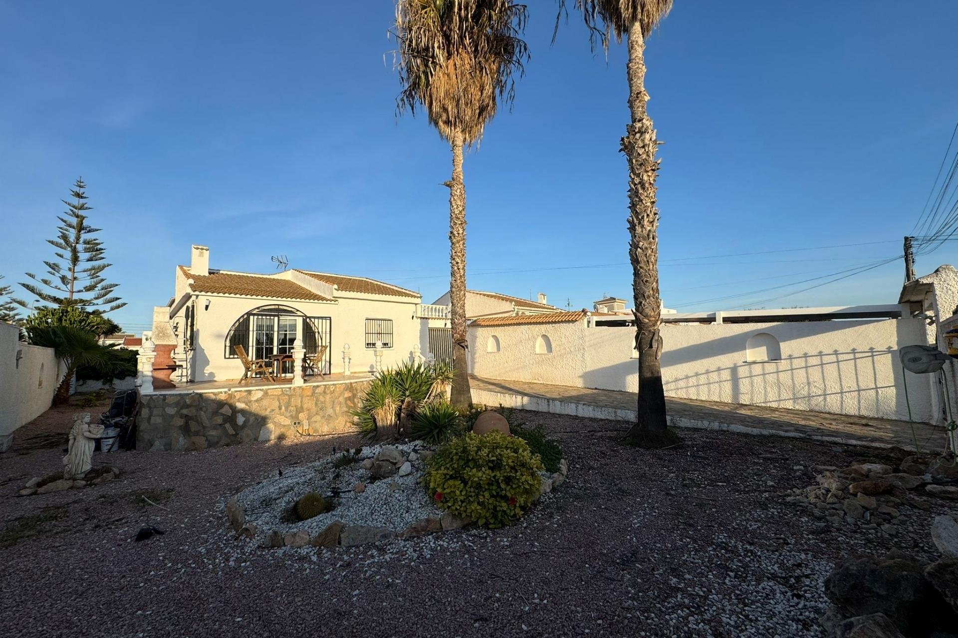 Resale - Villa -
Torrevieja - San Luis - Chaparal