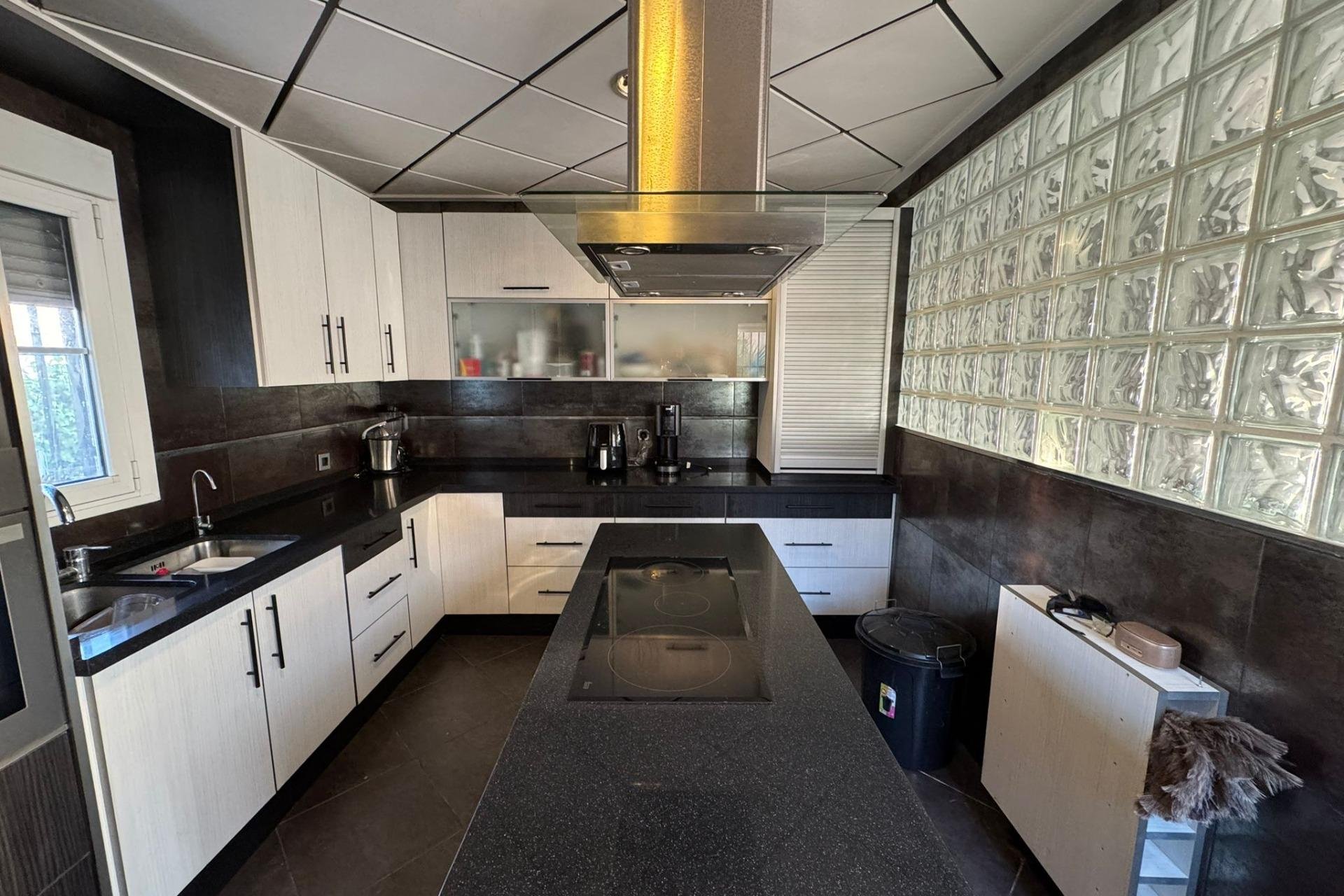 Resale - Villa -
Torrevieja - San Luis - Chaparal