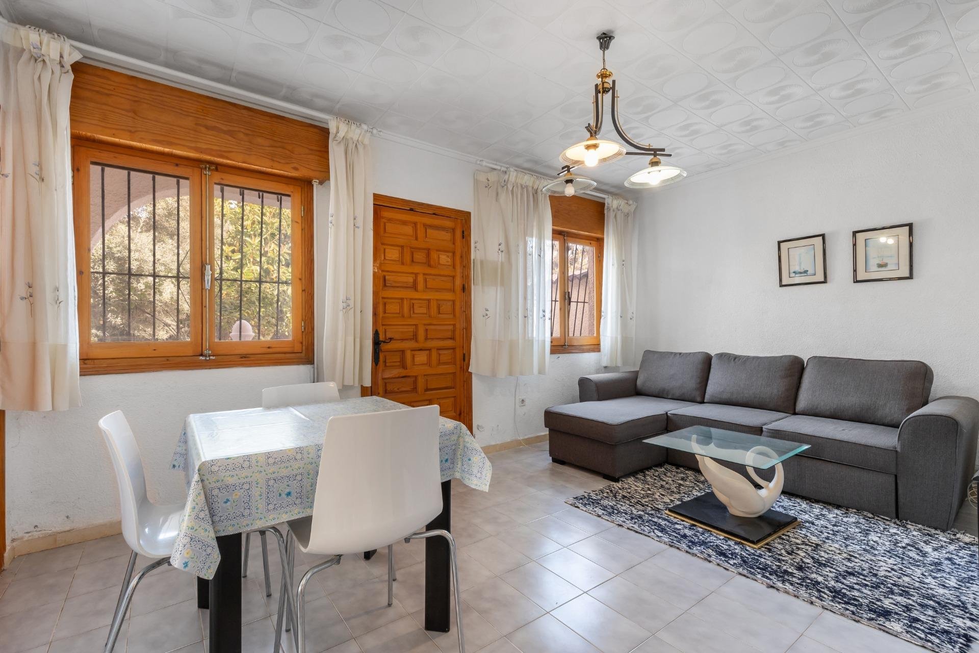 Resale - Villa -
Torrevieja - San Luis - Chaparal