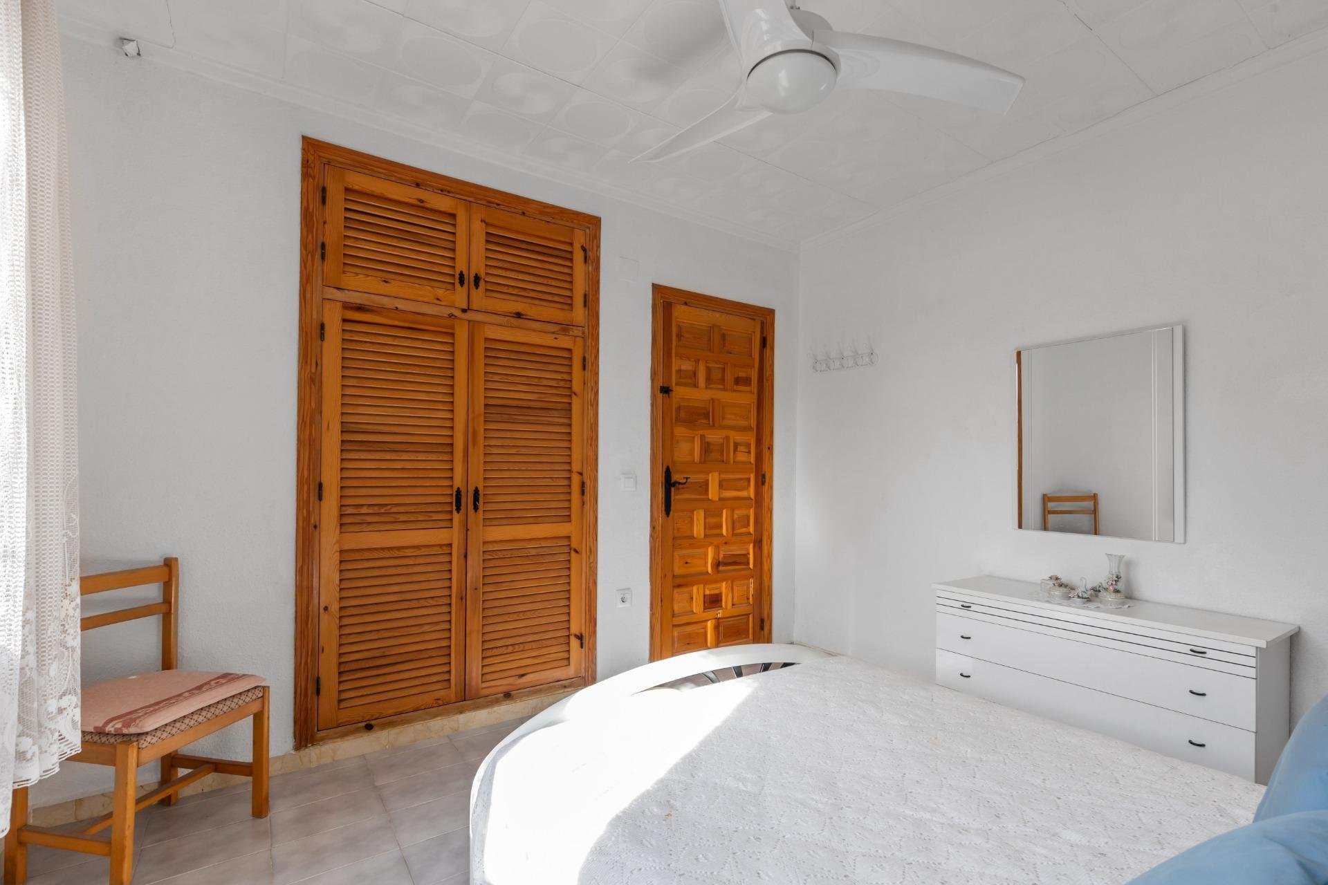 Resale - Villa -
Torrevieja - San Luis - Chaparal