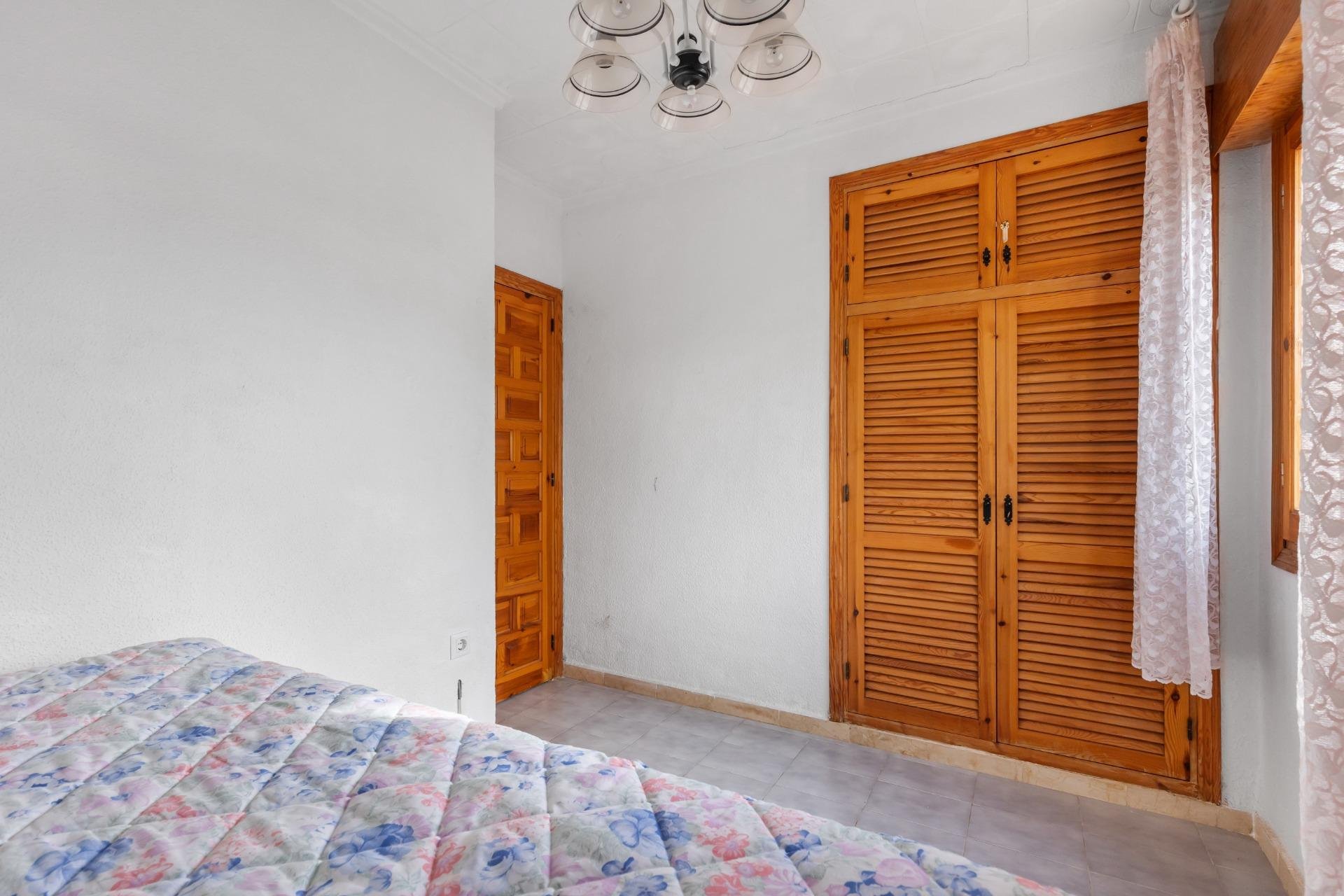 Resale - Villa -
Torrevieja - San Luis - Chaparal