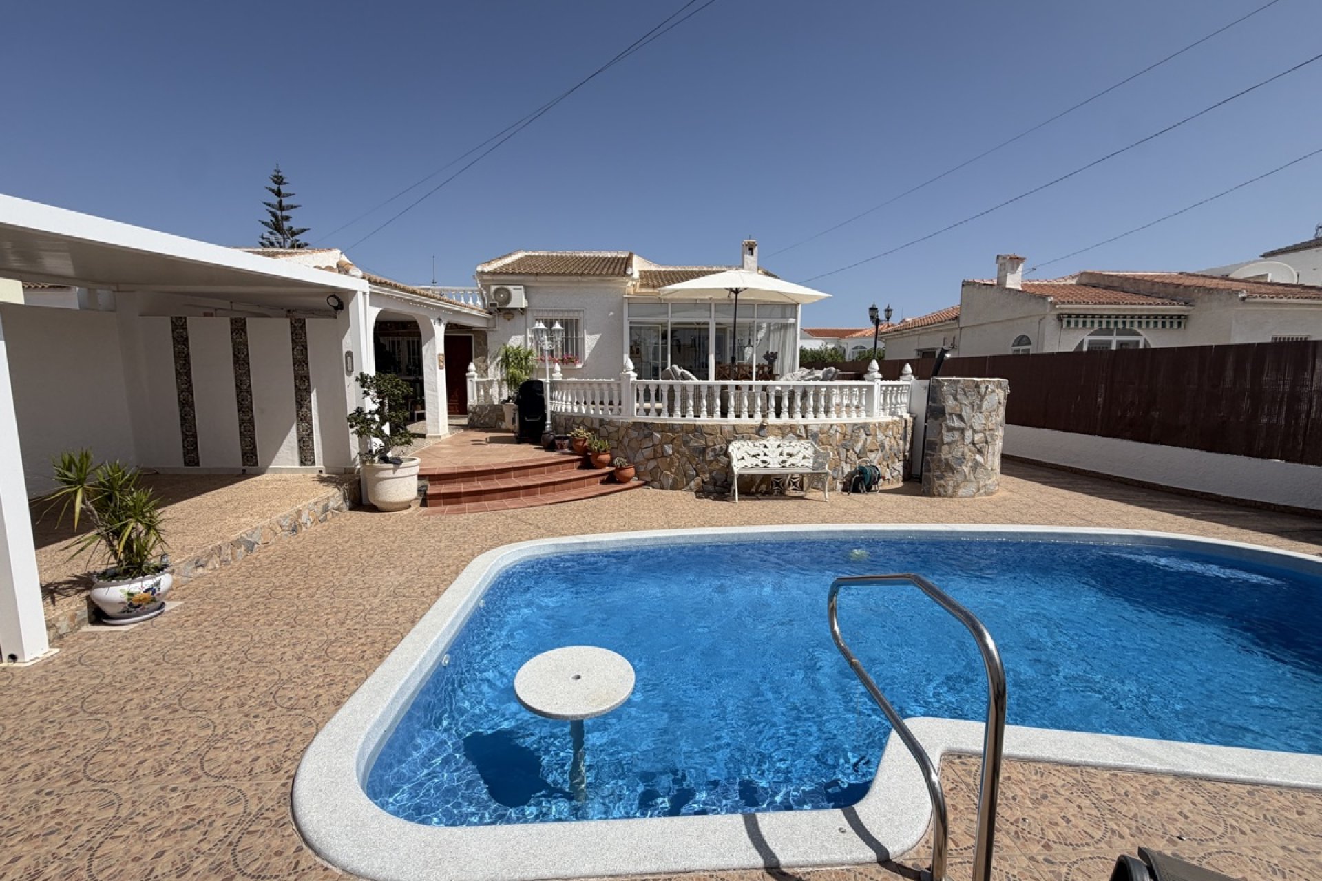 Resale - Villa -
Torrevieja - San Luis