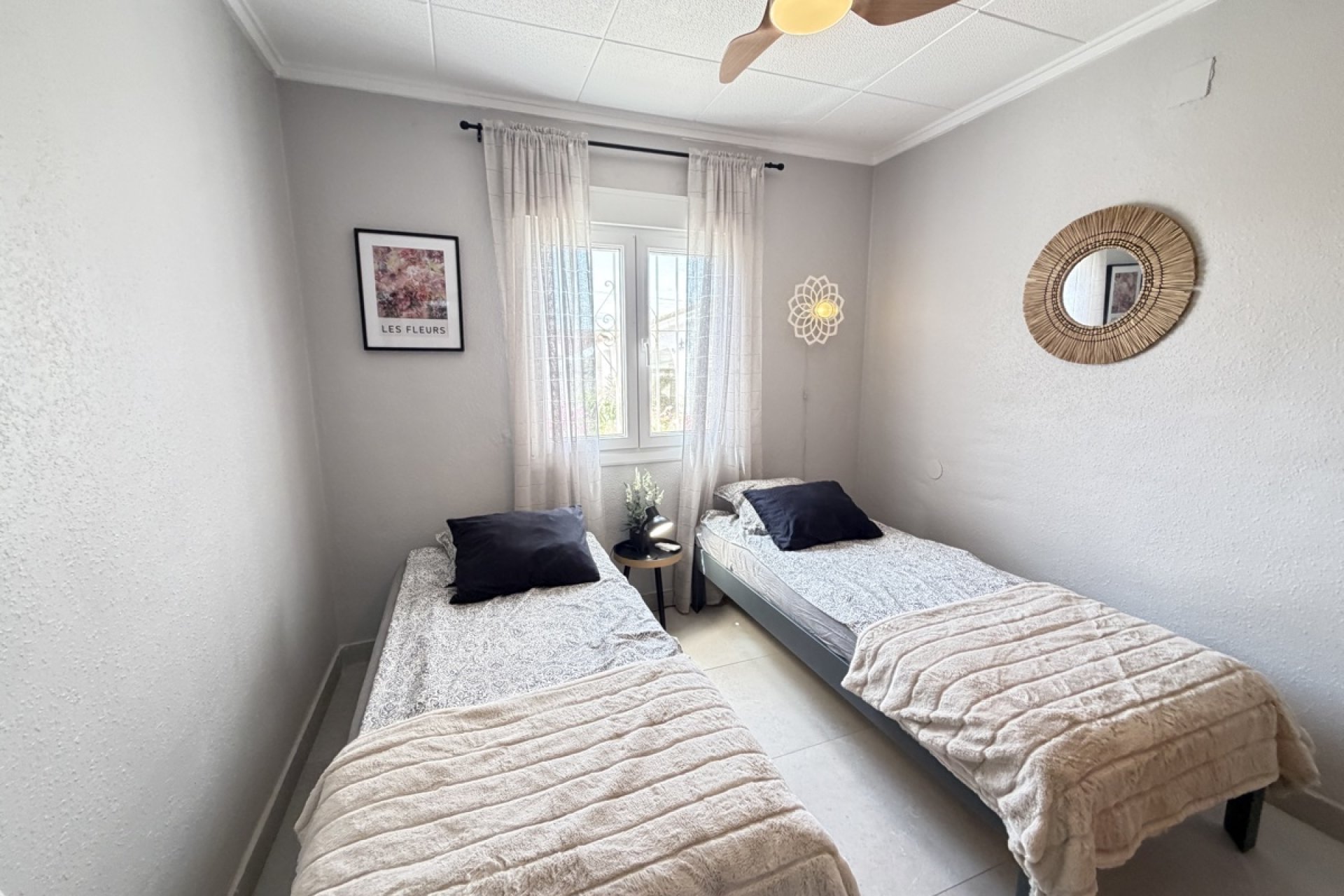 Resale - Villa -
Torrevieja - San Luis