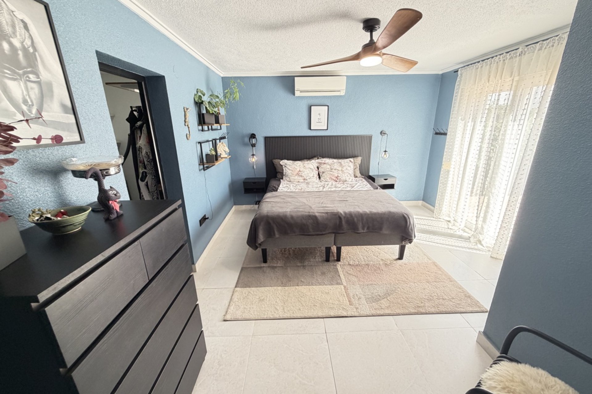 Resale - Villa -
Torrevieja - San Luis