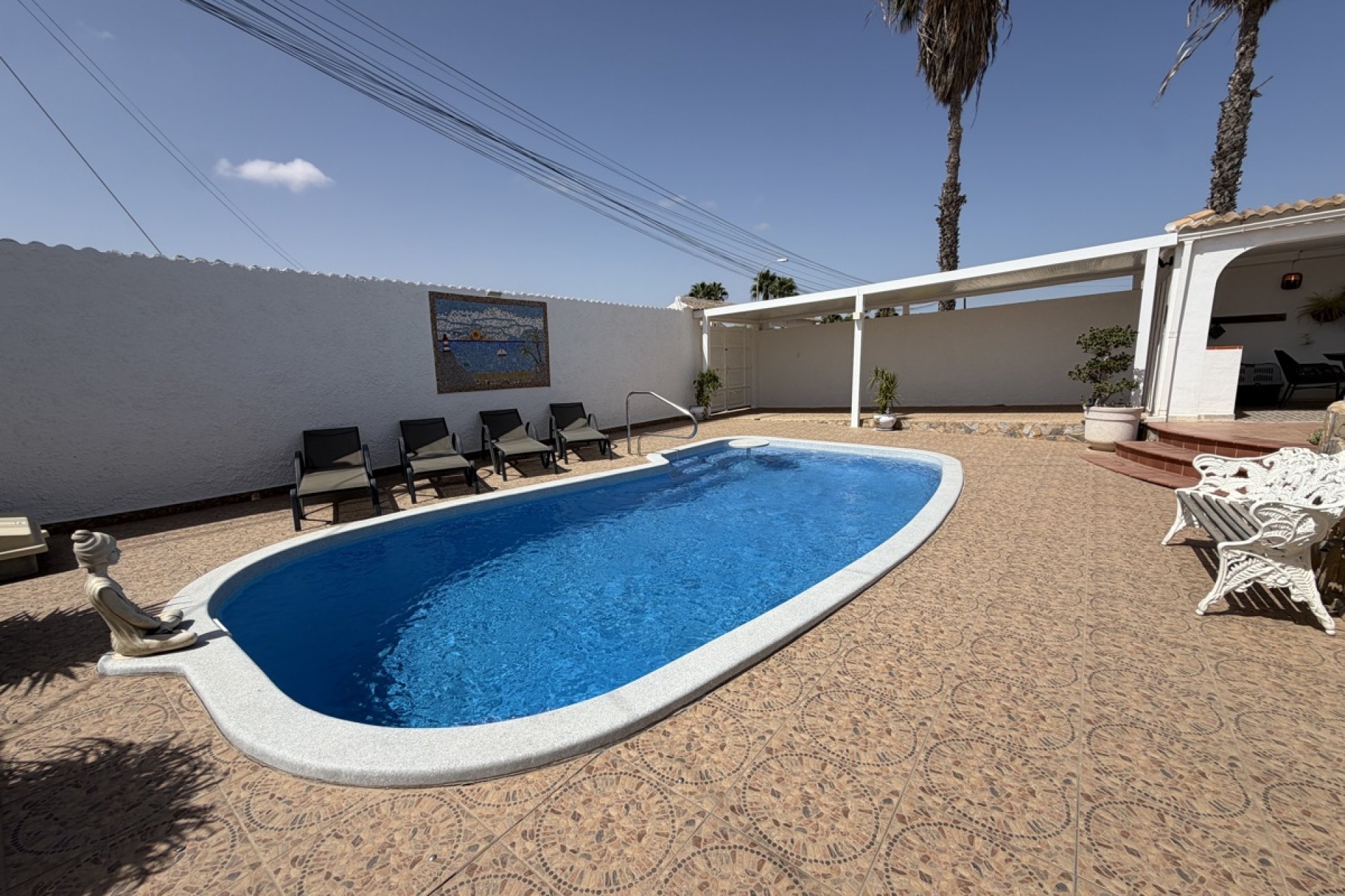 Resale - Villa -
Torrevieja - San Luis