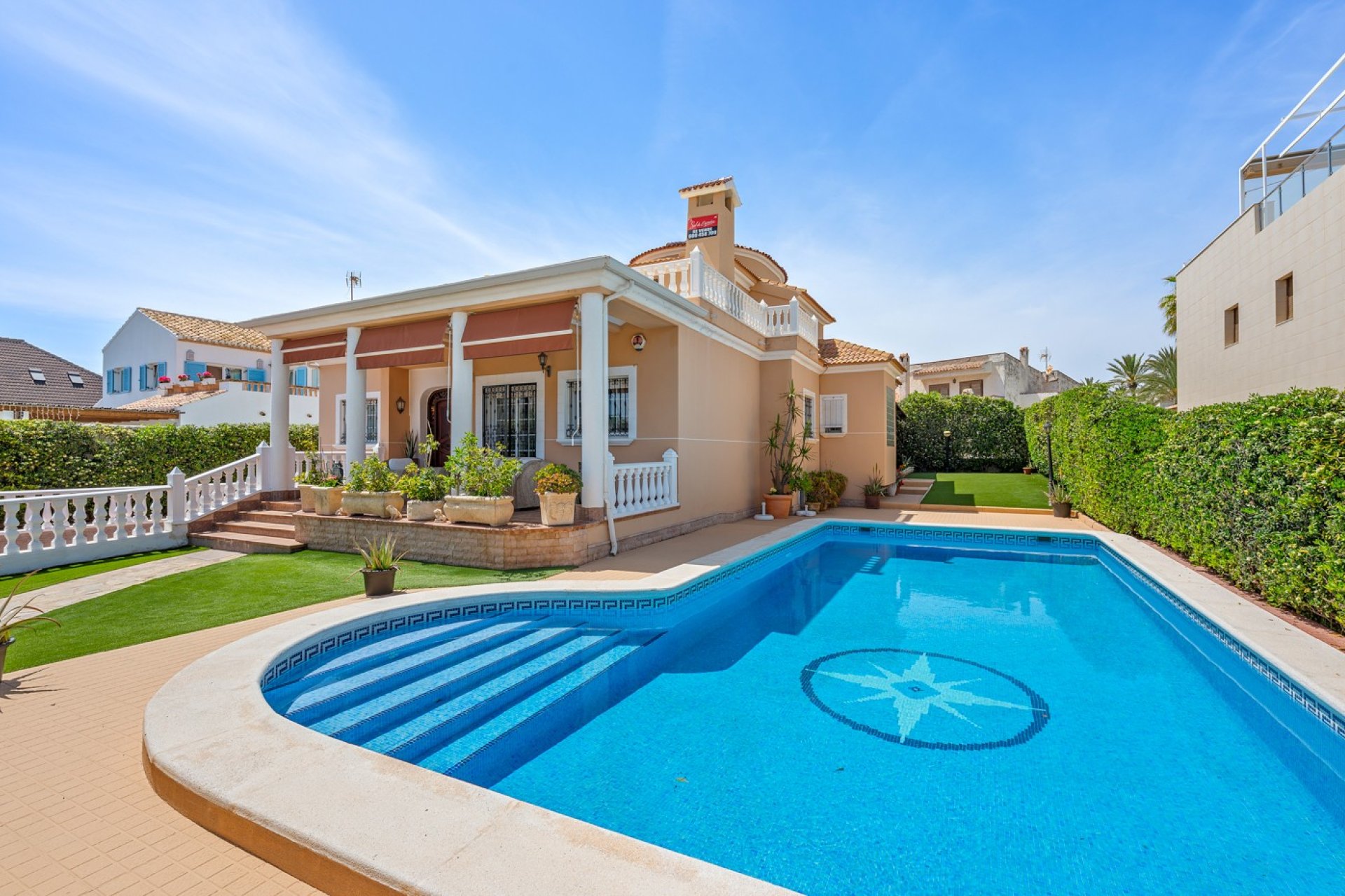 Resale - Villa -
Torrevieja - Torre La Mata