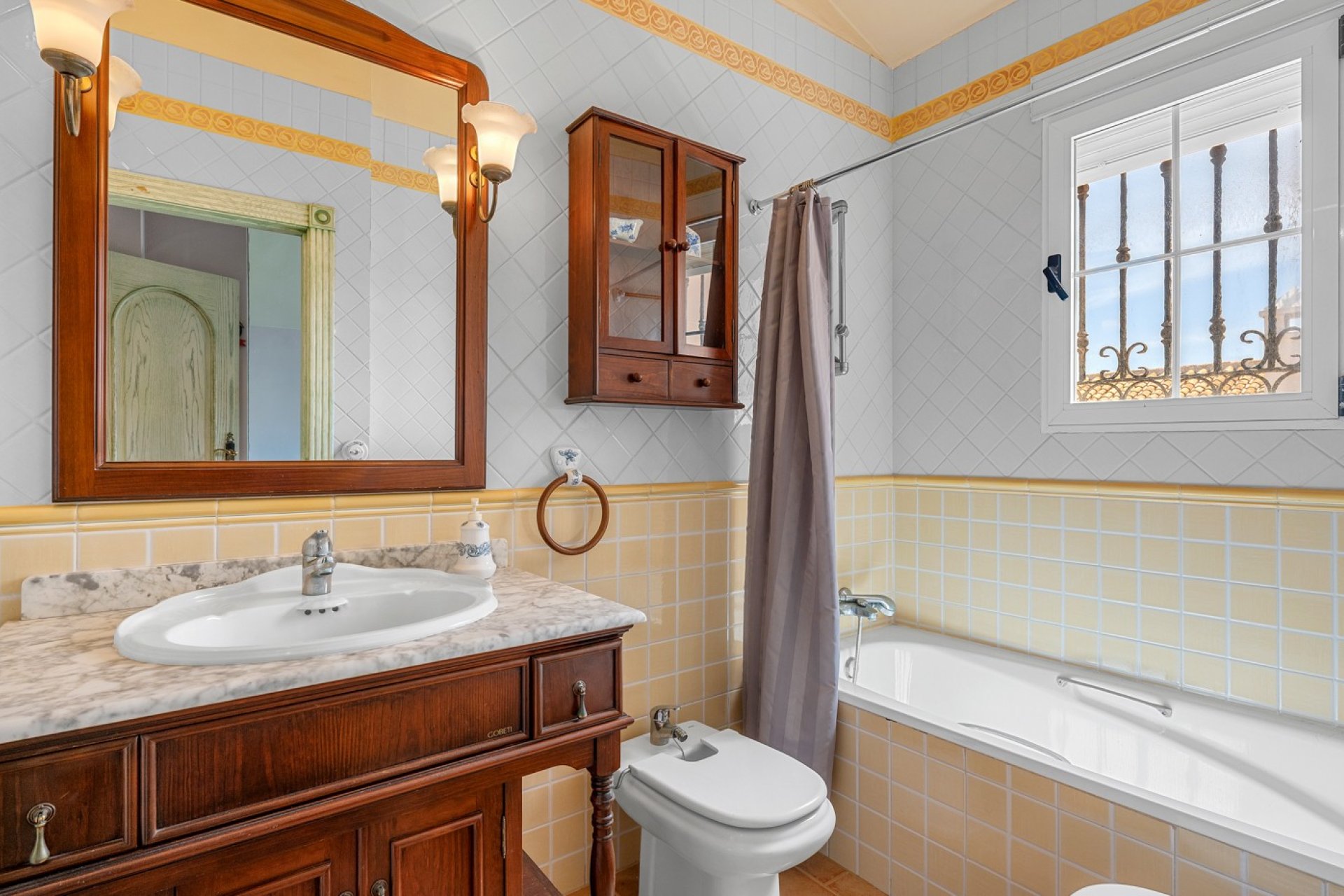 Resale - Villa -
Torrevieja - Torre La Mata