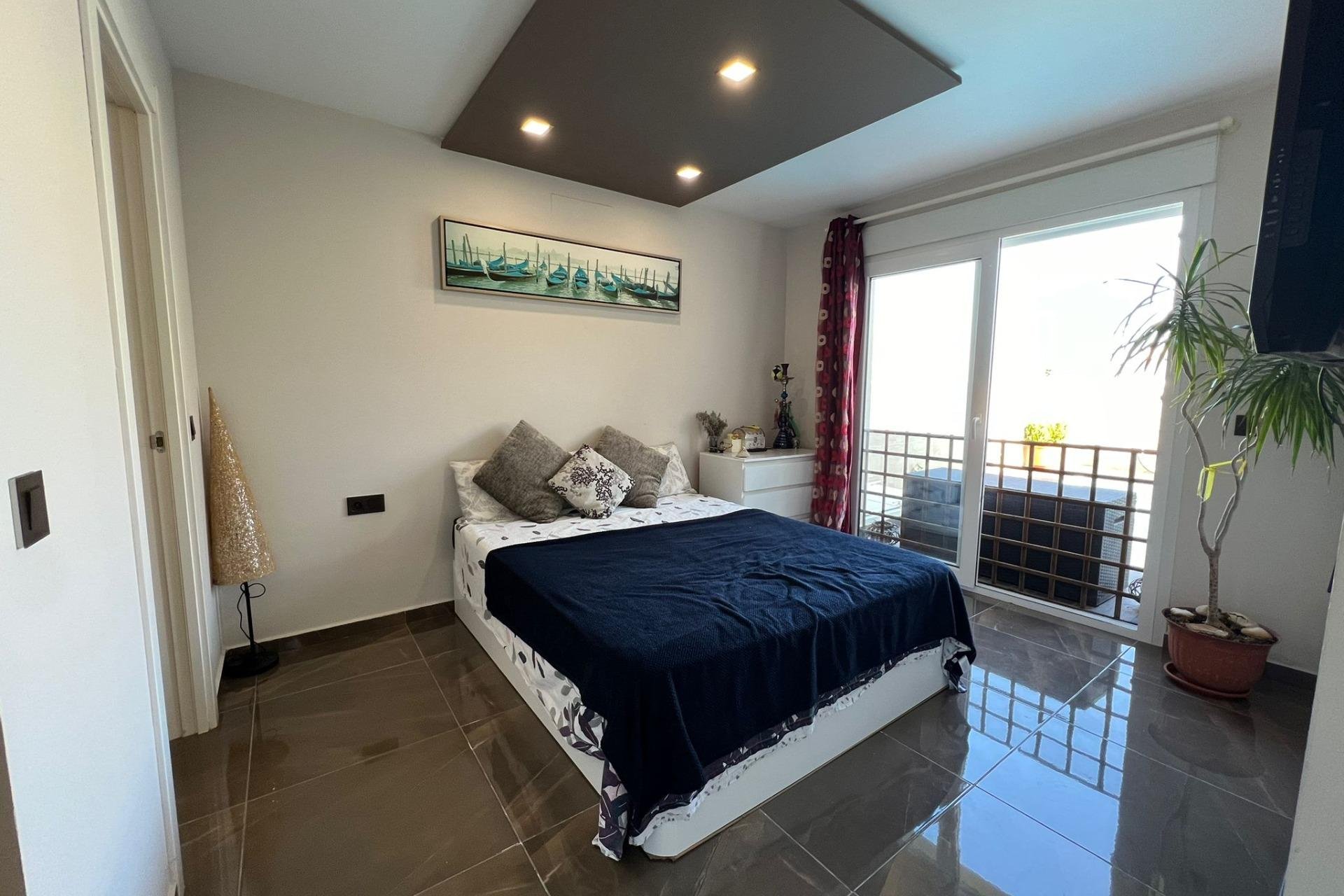 Resale - Villa -
Torrevieja - Torreblanca