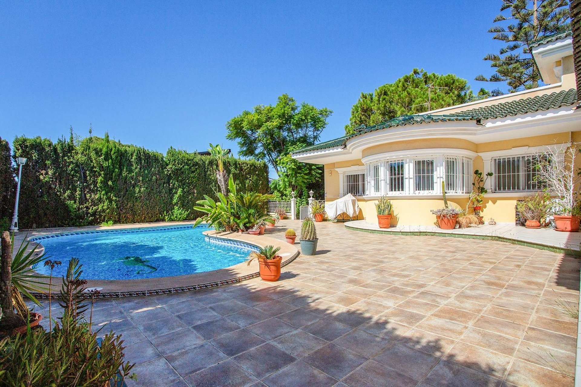 Resale - Villa -
Torrevieja - Torreta florida