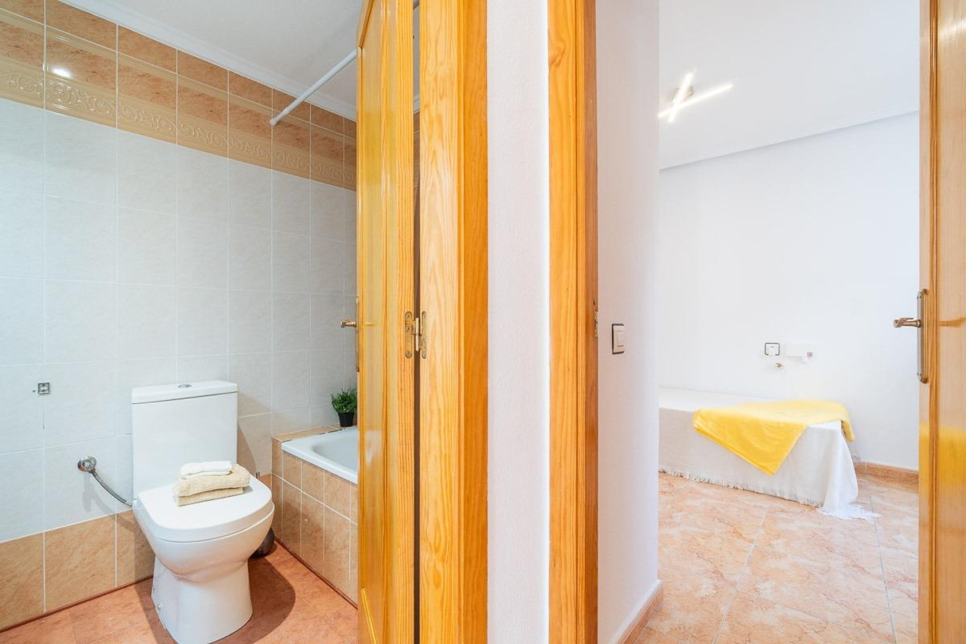 Resale - Villa -
Torrevieja - Torretas  - La Siesta - El Limonar