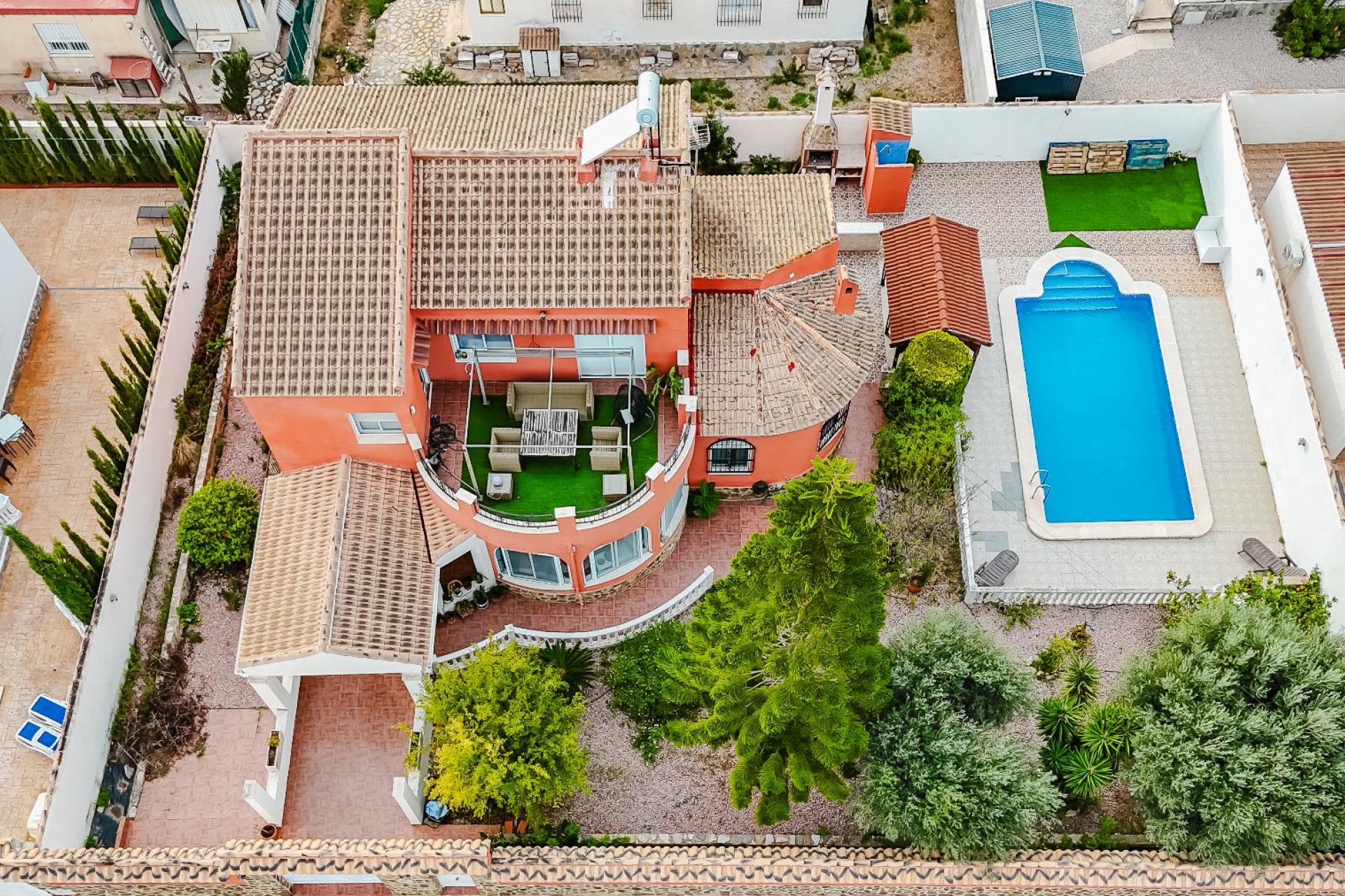 Resale - Villa -
Torrevieja - Torretas  - La Siesta - El Limonar