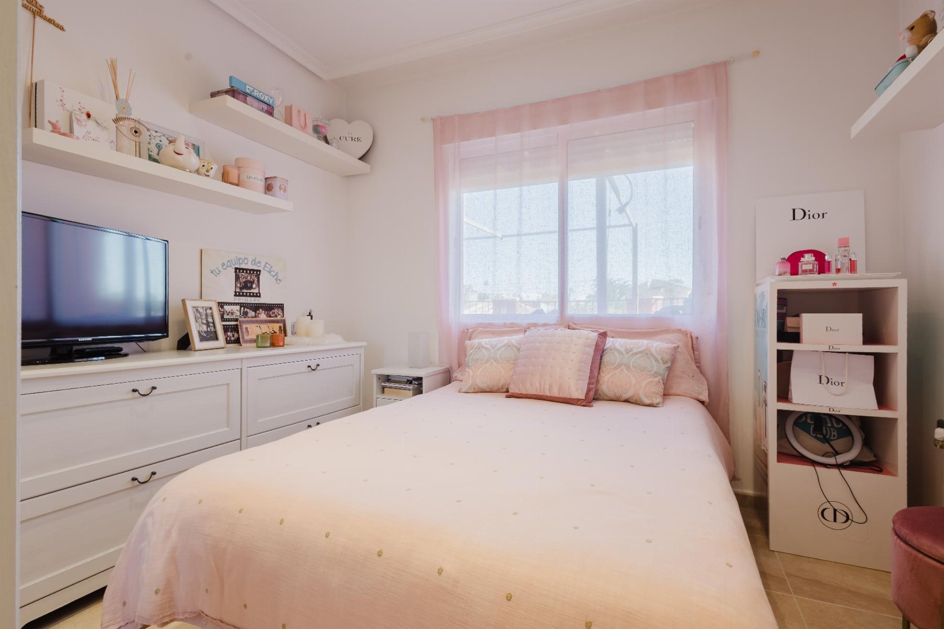 Resale - Villa -
Torrevieja - Torretas  - La Siesta - El Limonar