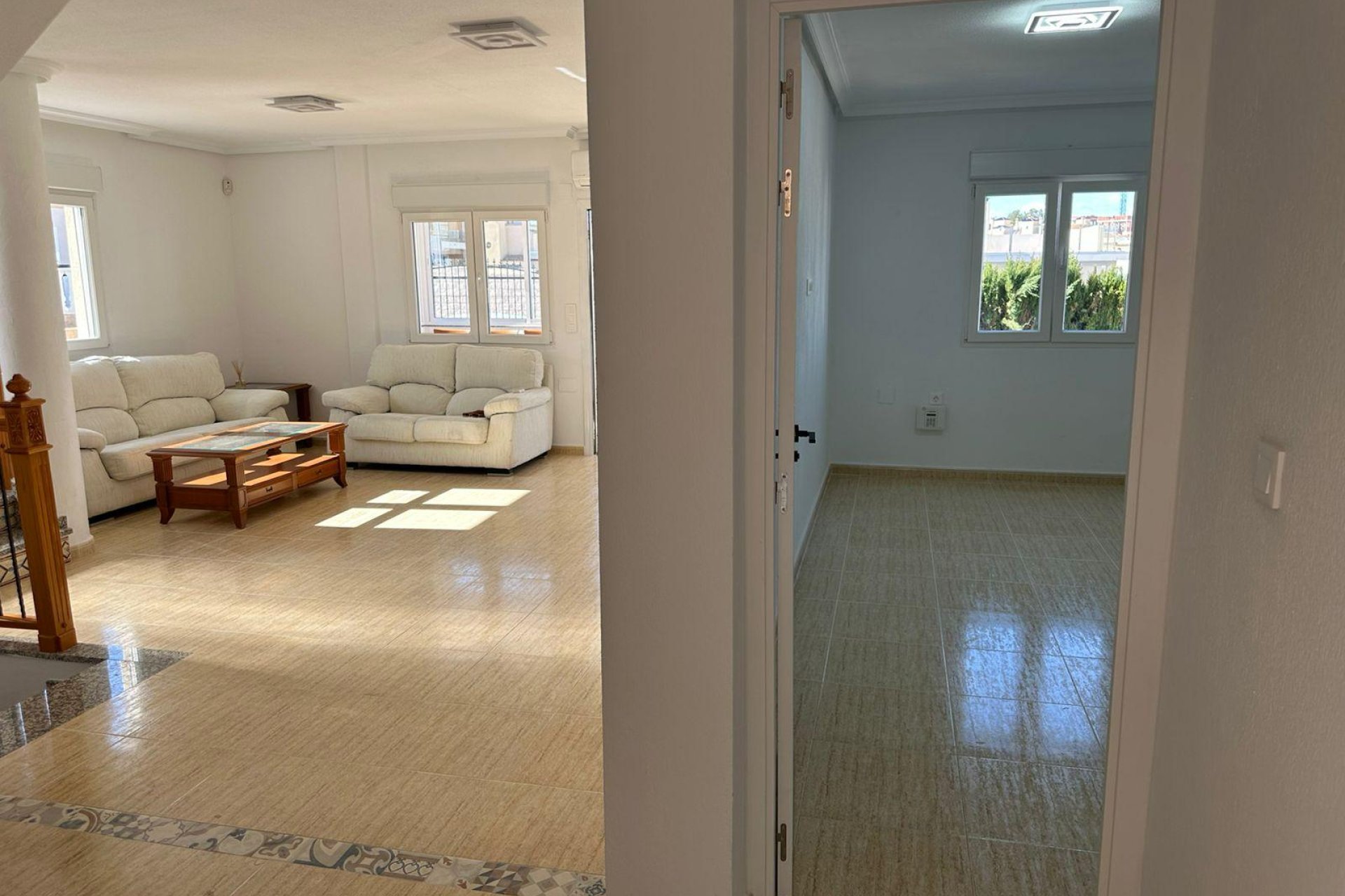 Resale - Villa -
Torrevieja - VILLAMARTIN