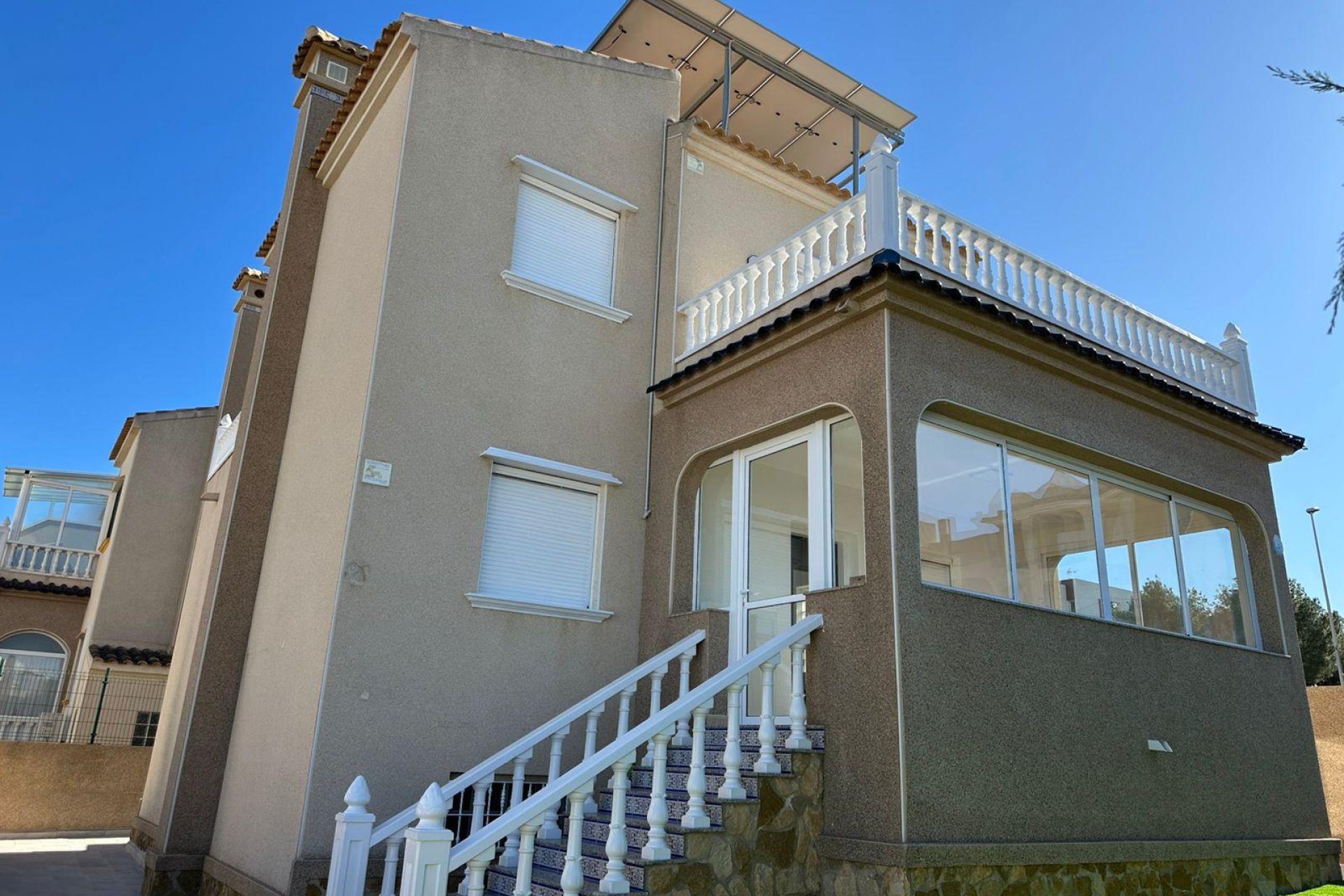 Resale - Villa -
Torrevieja - VILLAMARTIN