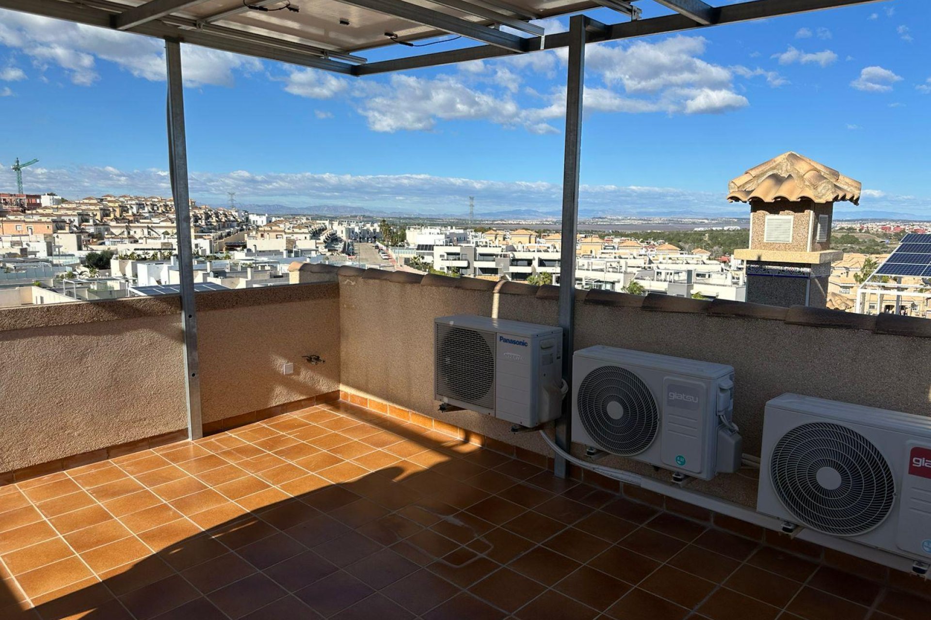 Resale - Villa -
Torrevieja - VILLAMARTIN