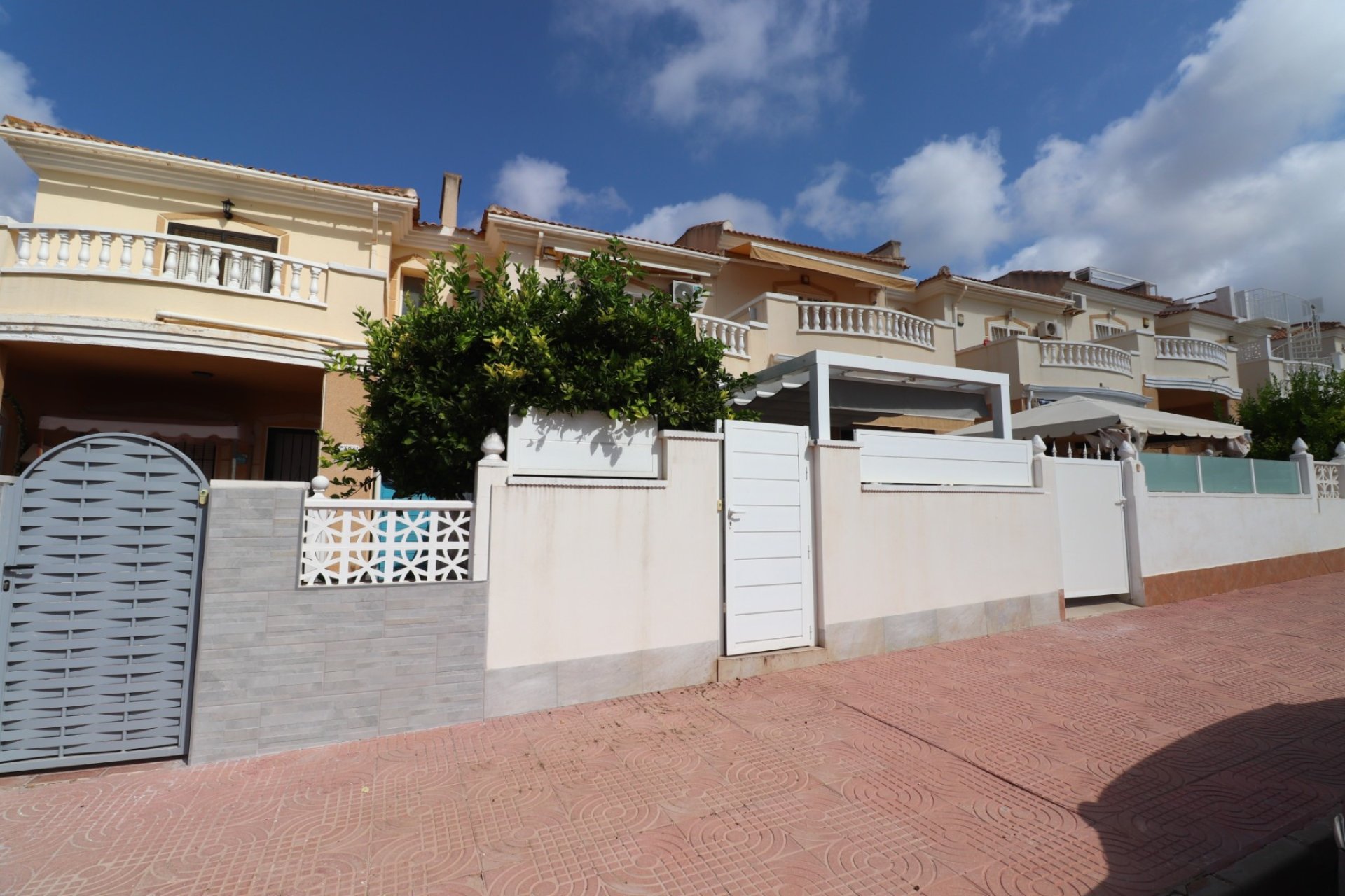 Reventa - Adosado -
Benijofar - Monte Azul