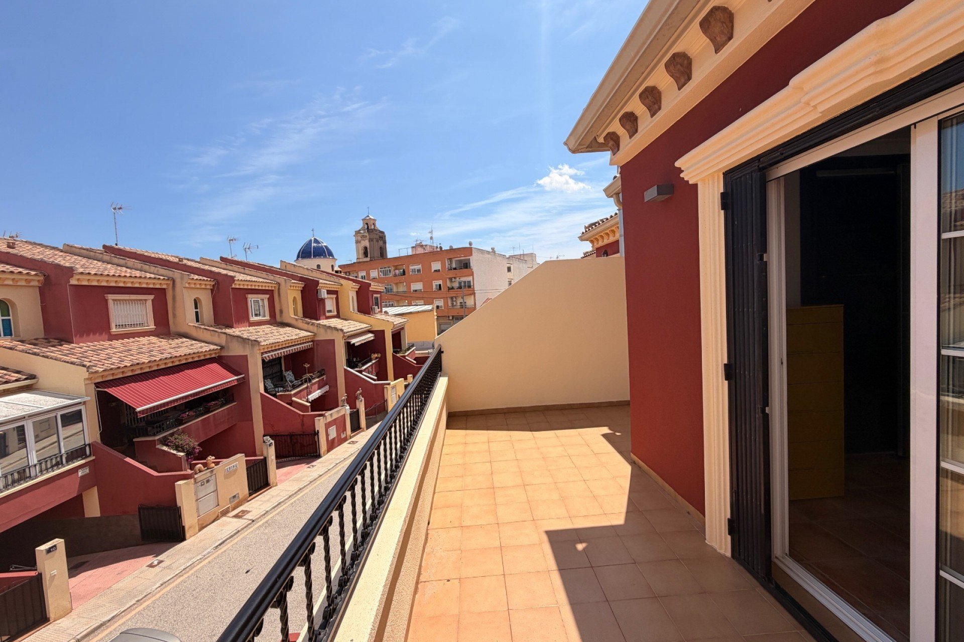 Reventa - Adosado -
Catral - Catral - Town
