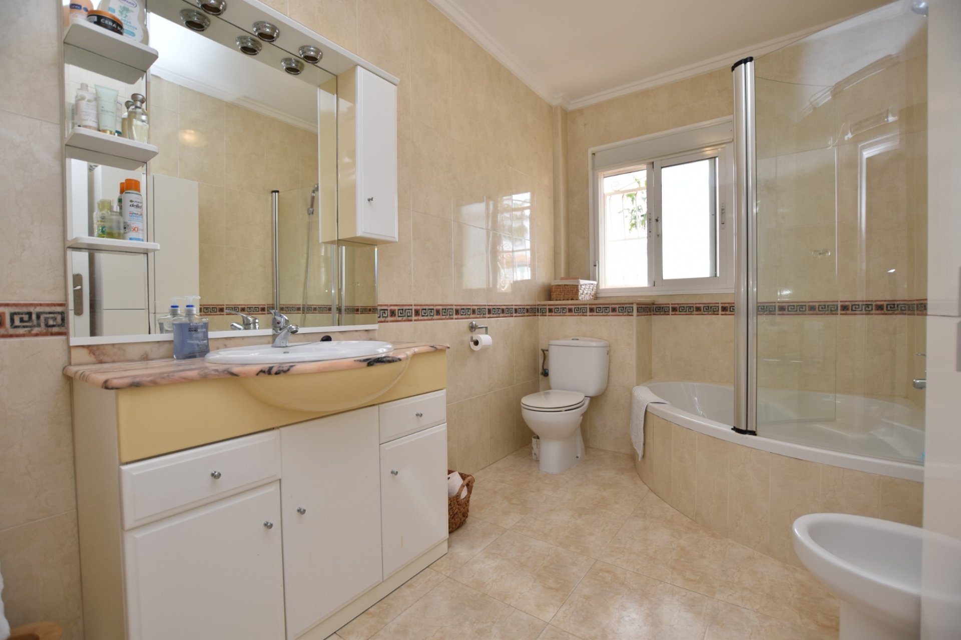 Reventa - Adosado -
Ciudad Quesada - Doña Pepa