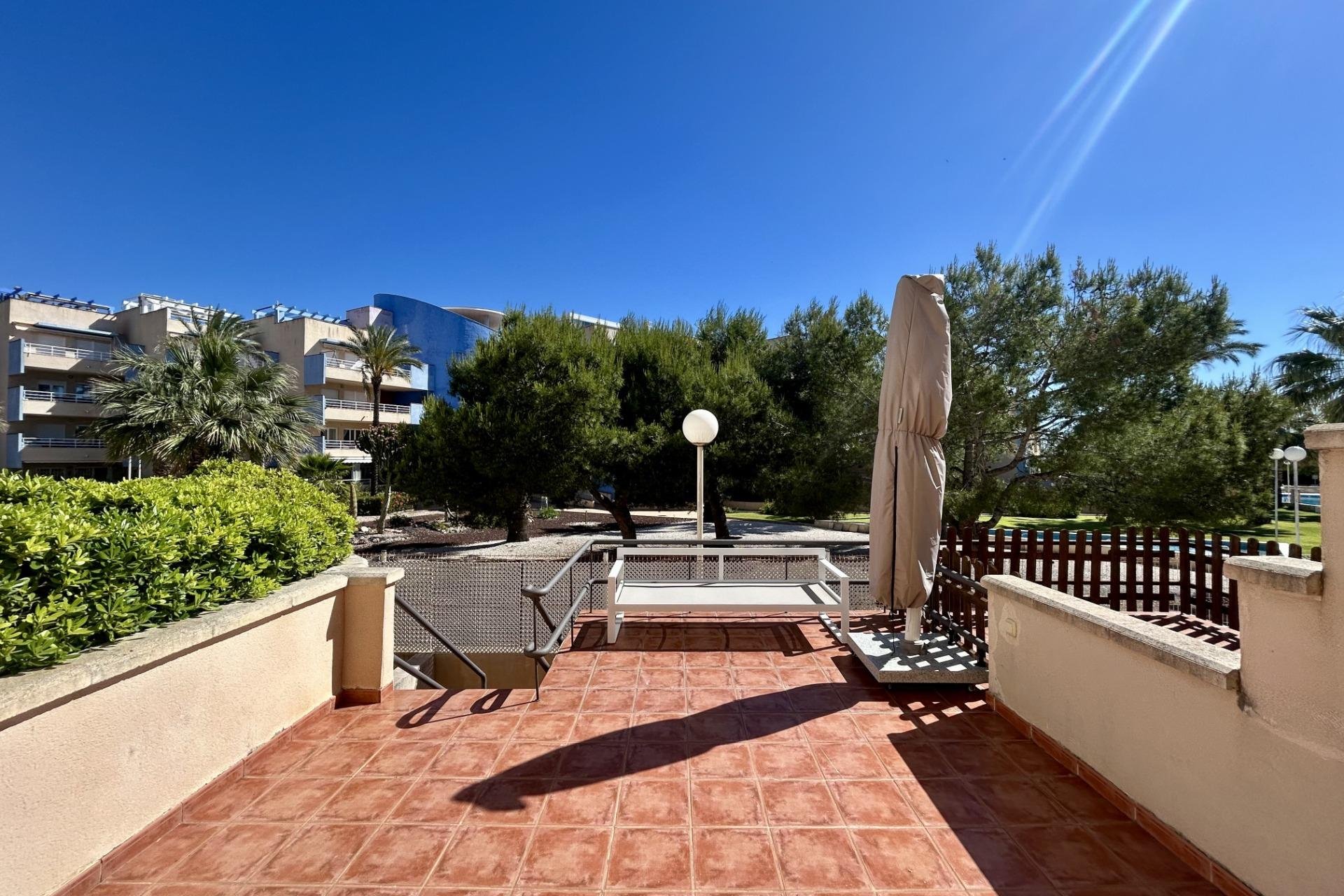 Reventa - Adosado -
Orihuela Costa - Aguamarina