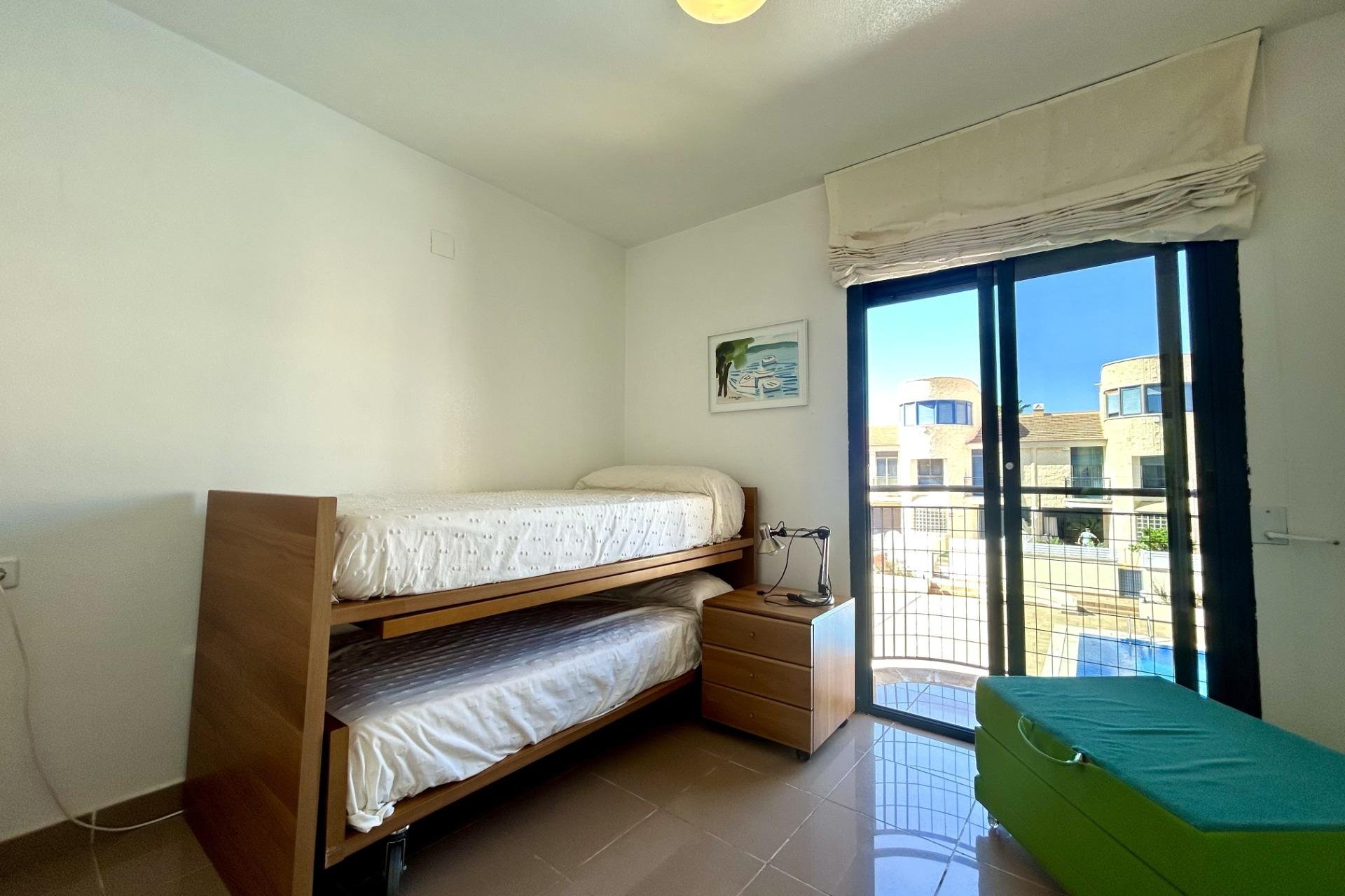 Reventa - Adosado -
Orihuela Costa - Aguamarina