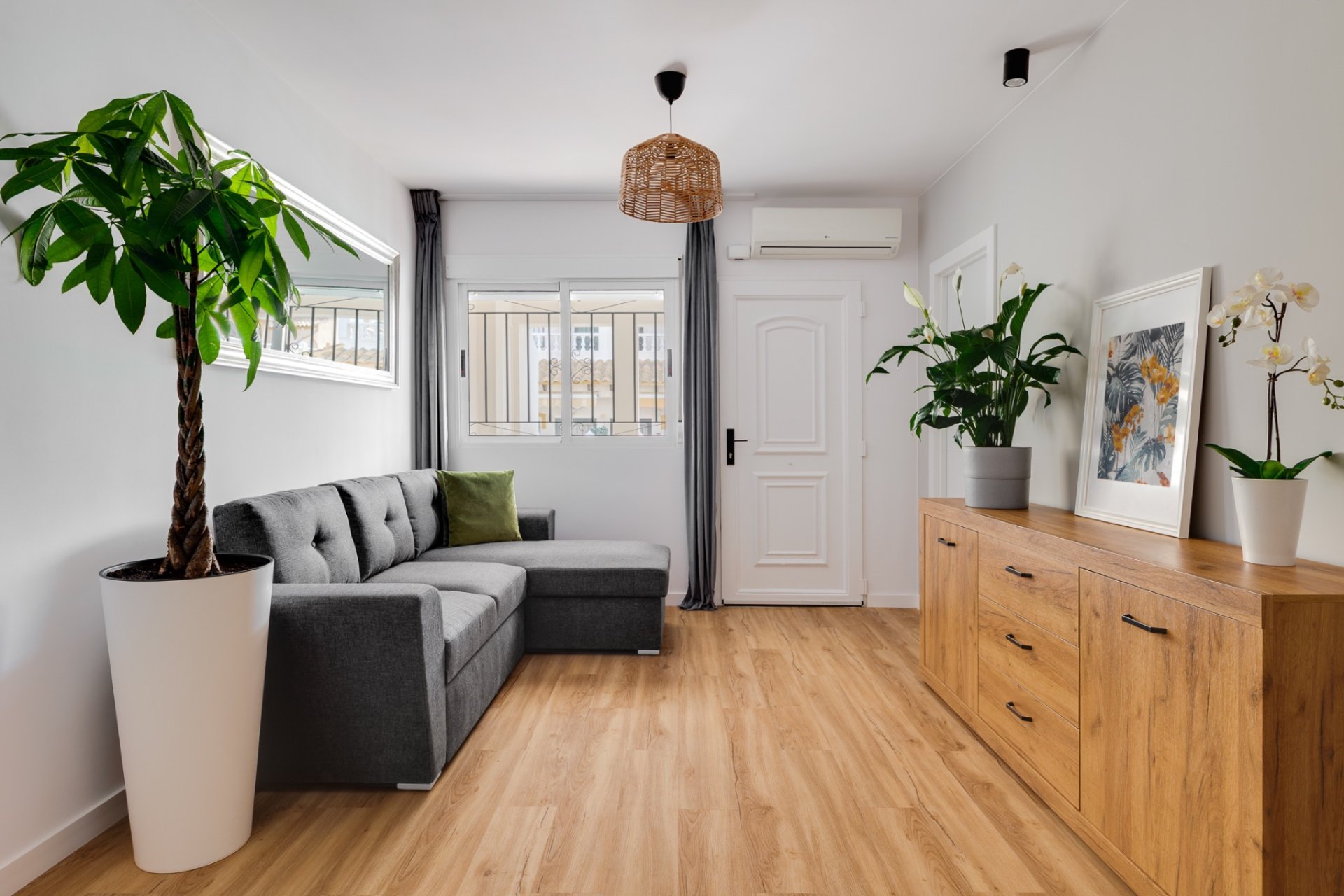 Reventa - Adosado -
Orihuela Costa - La Florida