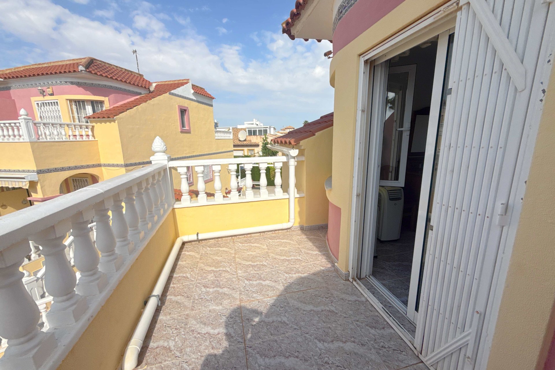 Reventa - Adosado -
Orihuela Costa - La Zenia