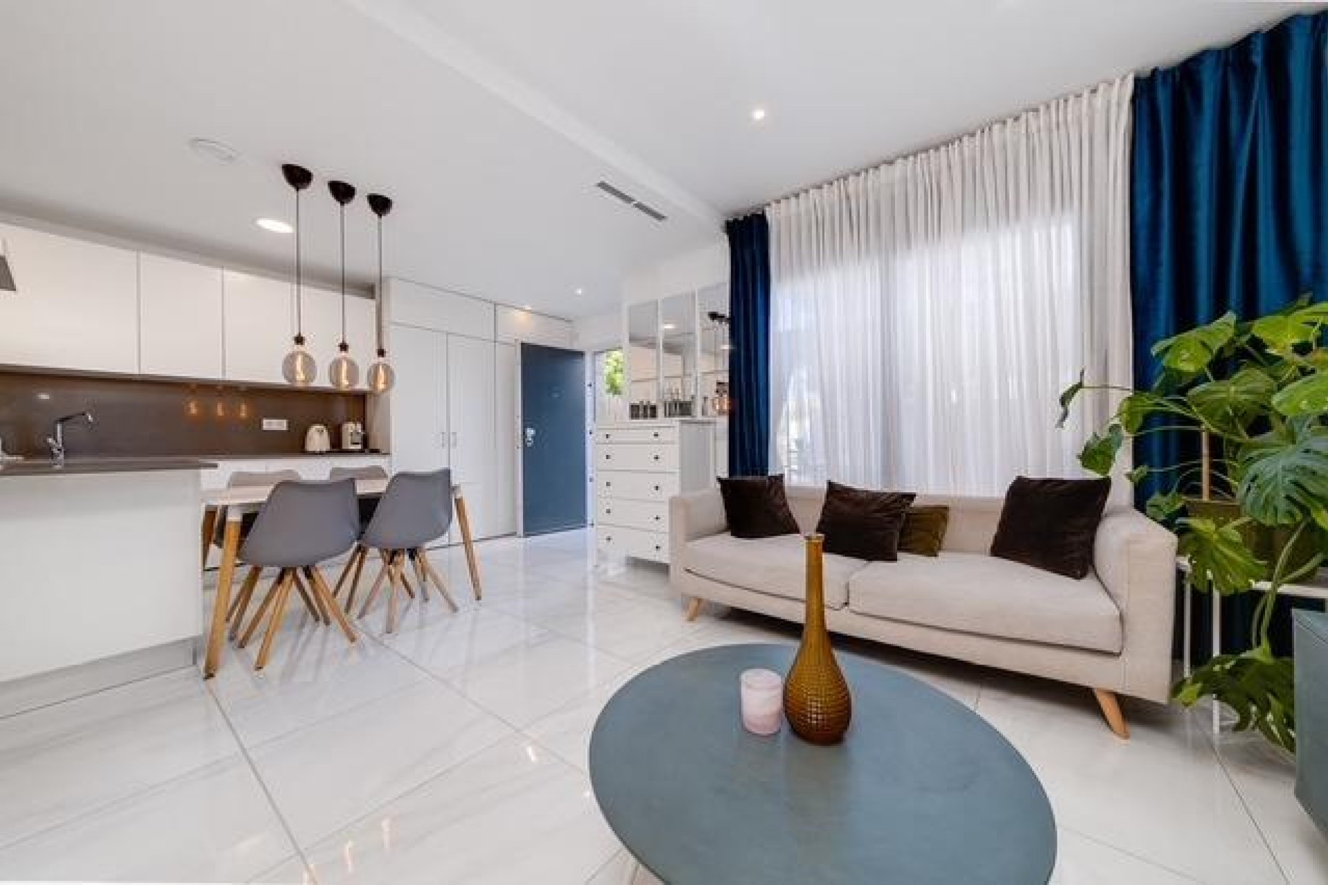 Reventa - Adosado -
Orihuela Costa - Las Filipinas