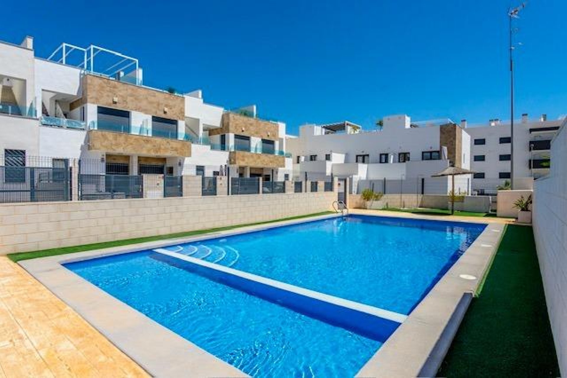 Reventa - Adosado -
Orihuela Costa - Las Filipinas