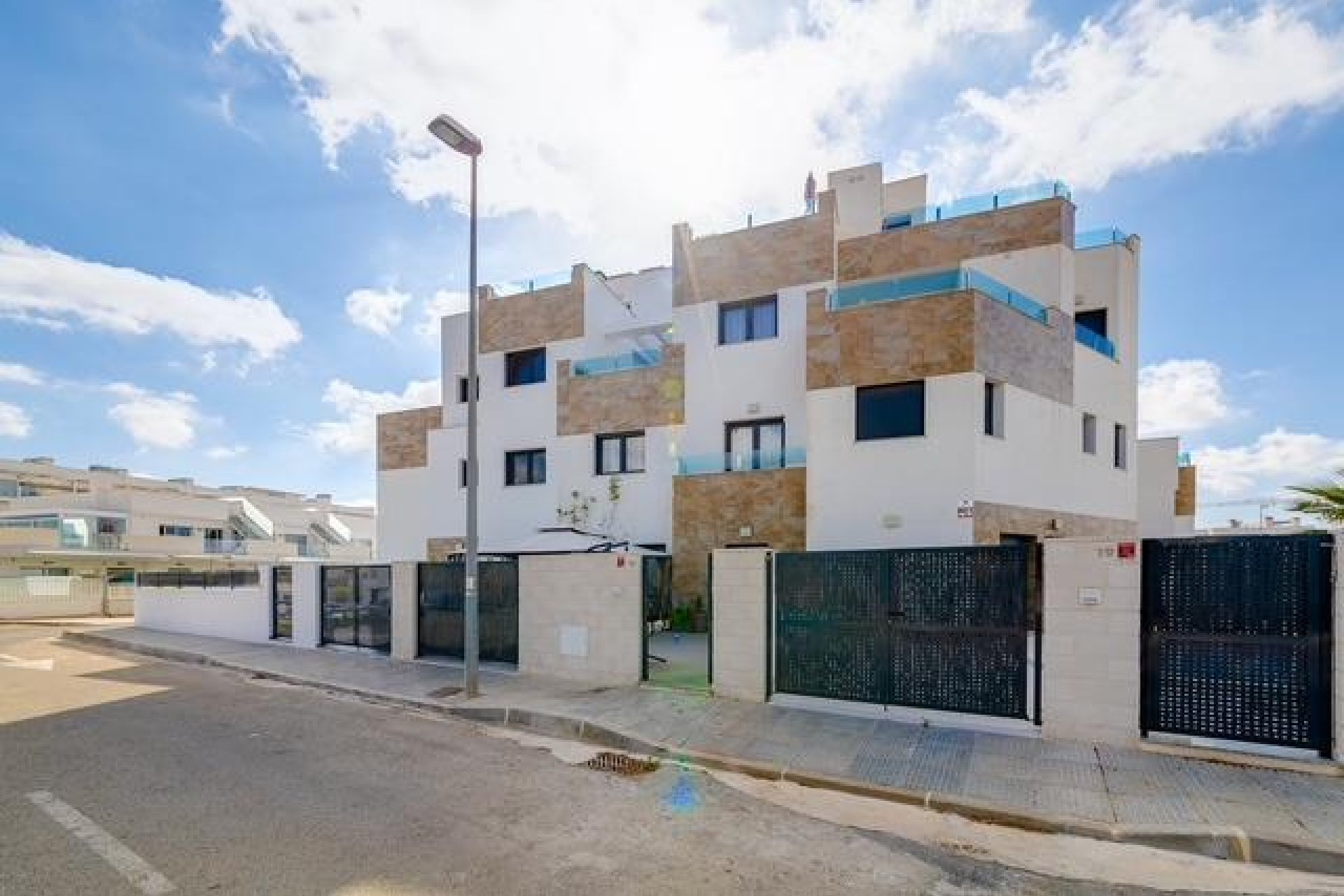 Reventa - Adosado -
Orihuela Costa - Las Filipinas