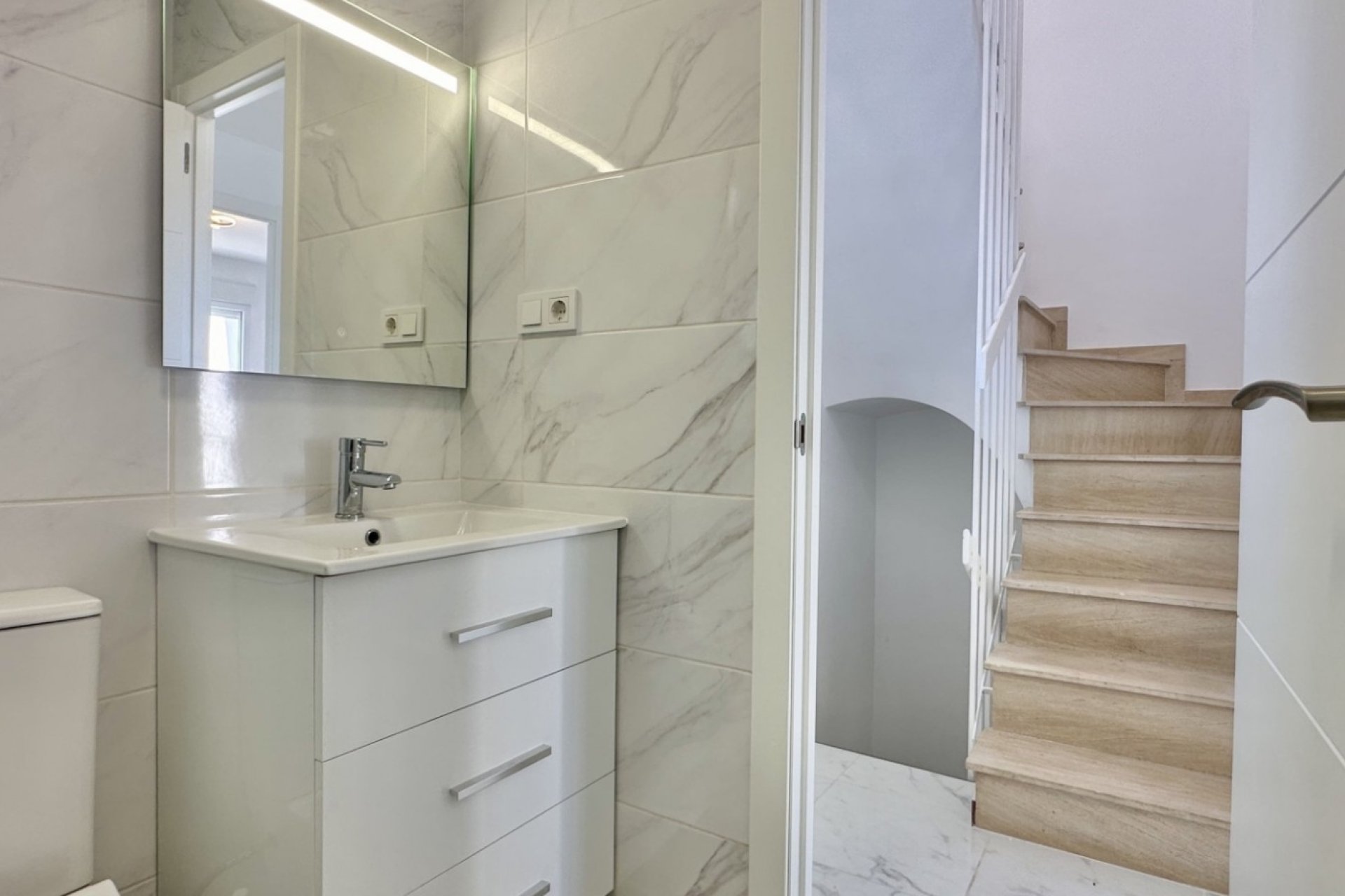 Reventa - Adosado -
Orihuela Costa - Los Balcones