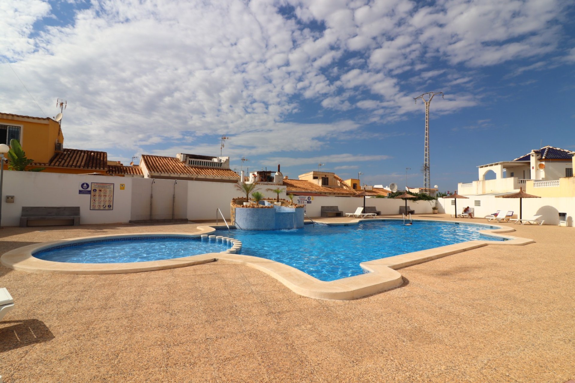 Reventa - Adosado -
Orihuela Costa - Los Balcones