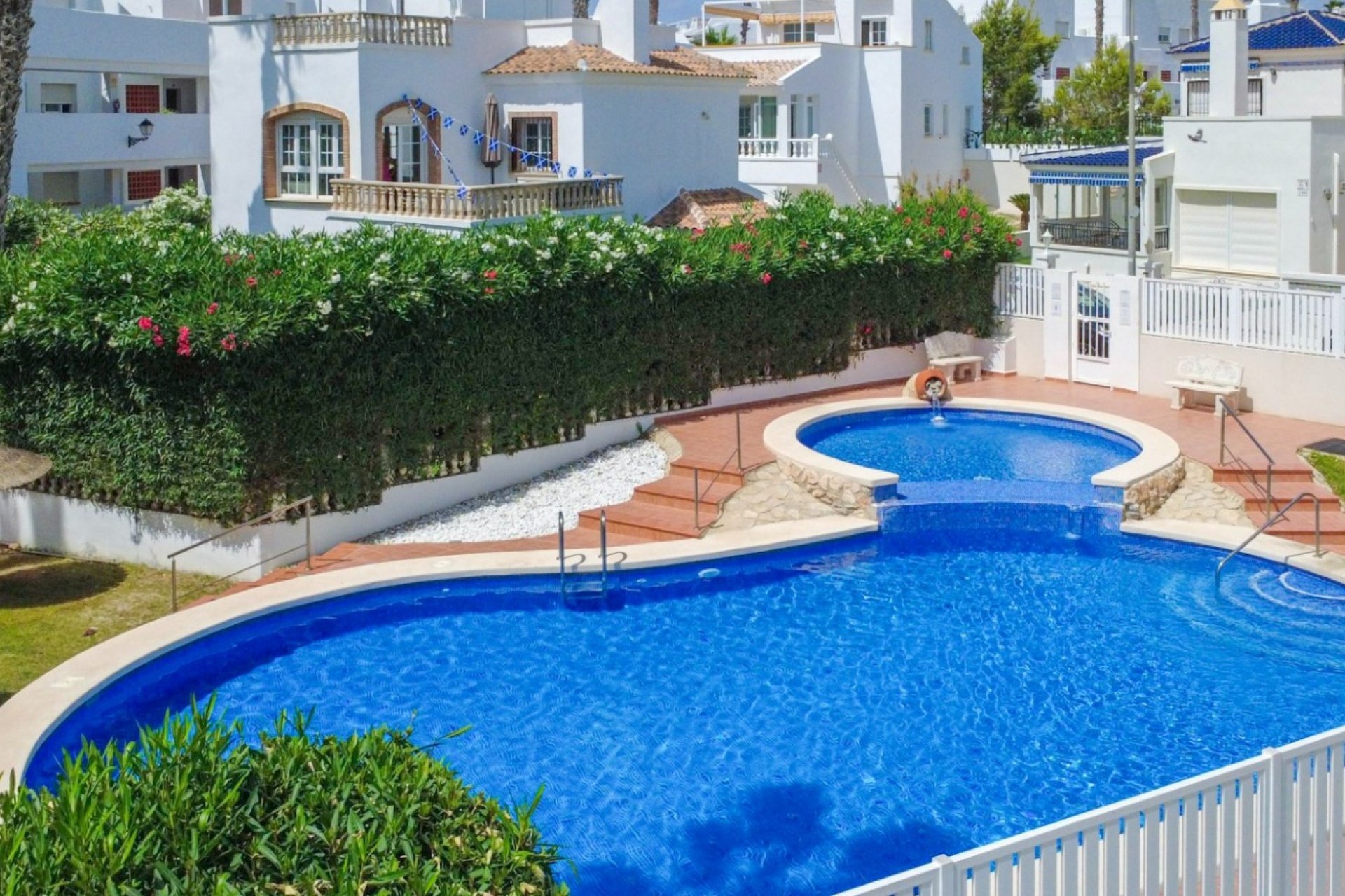 Reventa - Adosado -
Orihuela Costa - Los Dolses