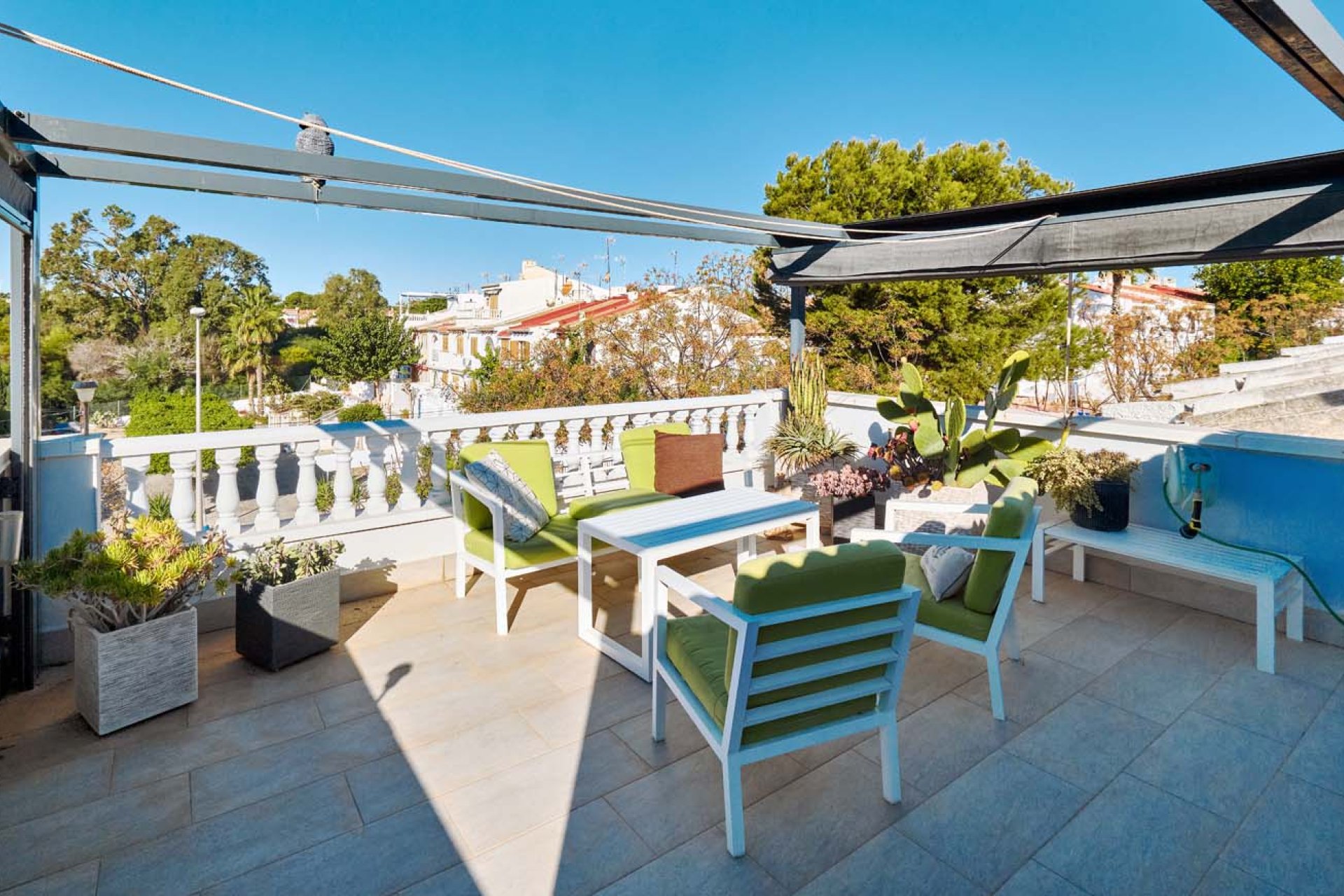 Reventa - Adosado -
Orihuela Costa - Mil Palmeras