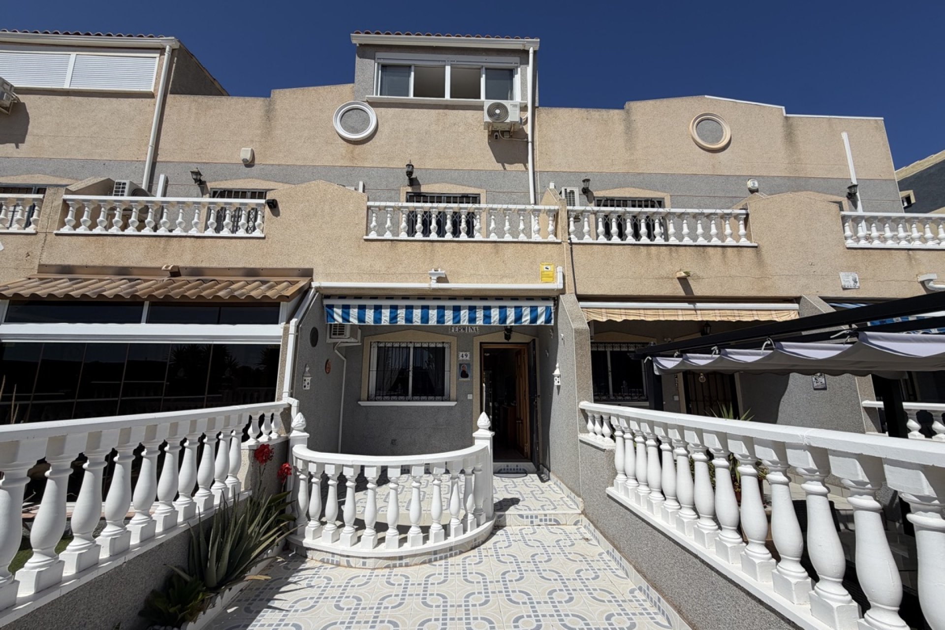 Reventa - Adosado -
Orihuela Costa - Playa Flamenca