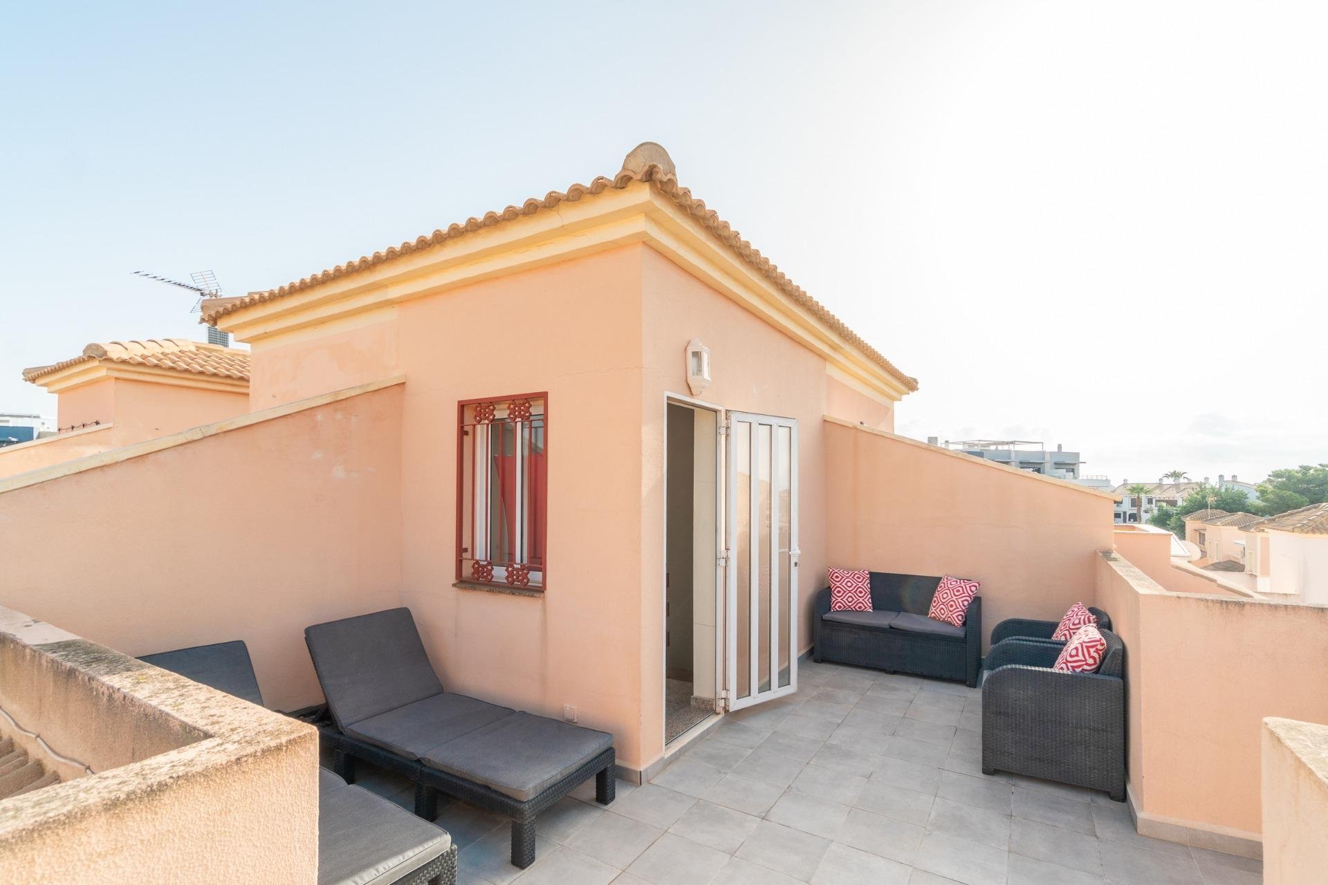 Reventa - Adosado -
Orihuela Costa - Playa Flamenca